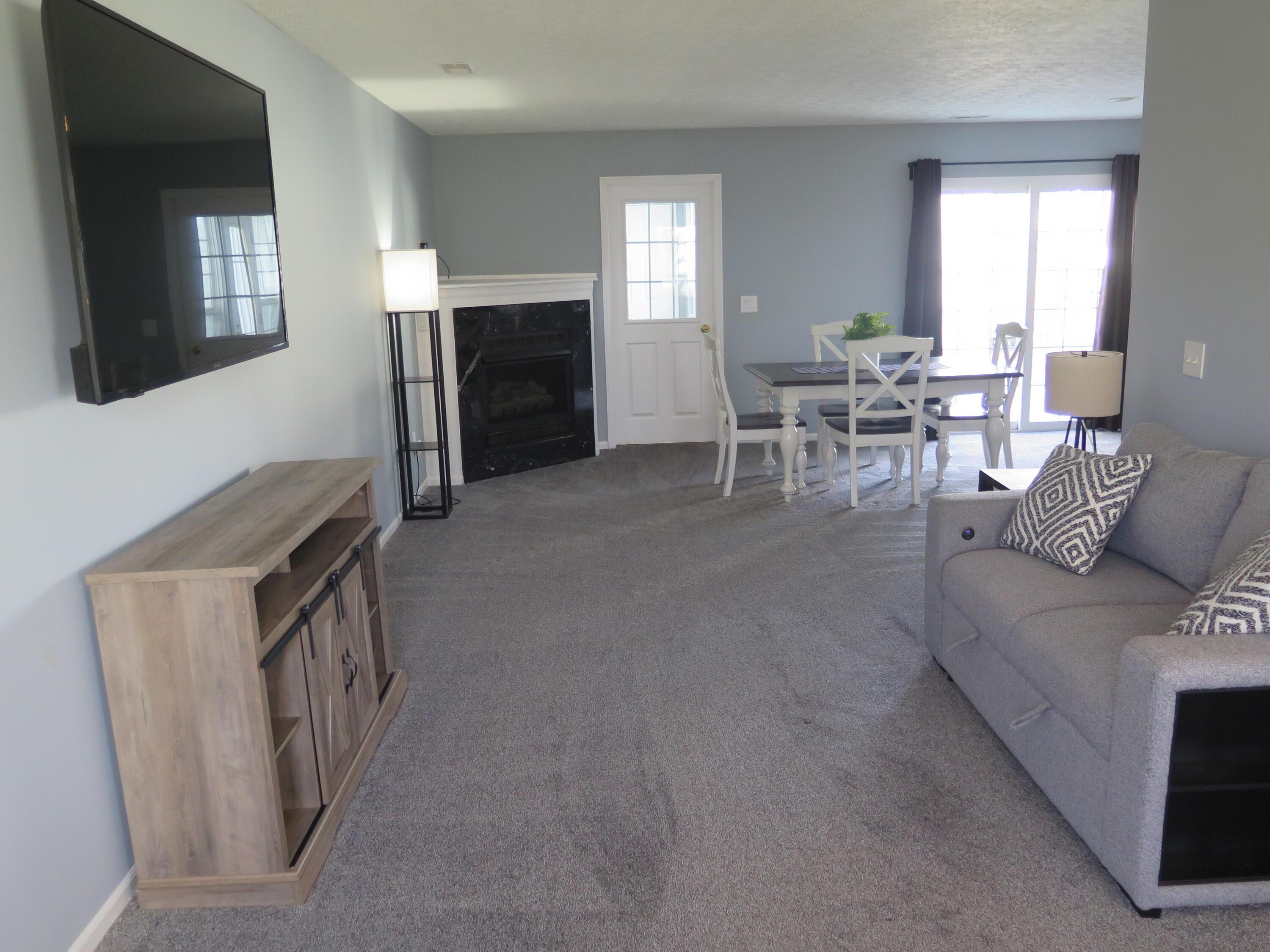 2487 Rosecrest Street