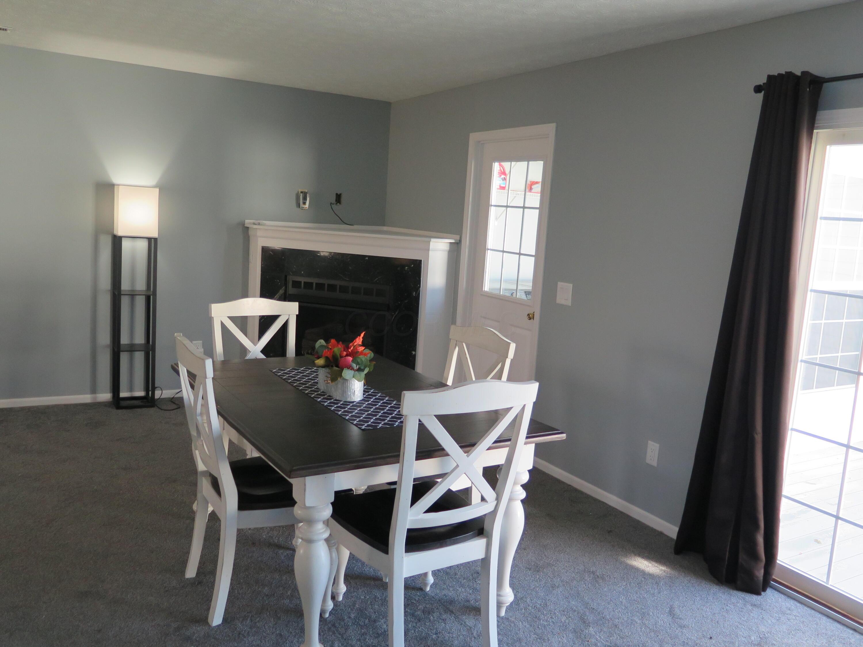 2487 Rosecrest Street