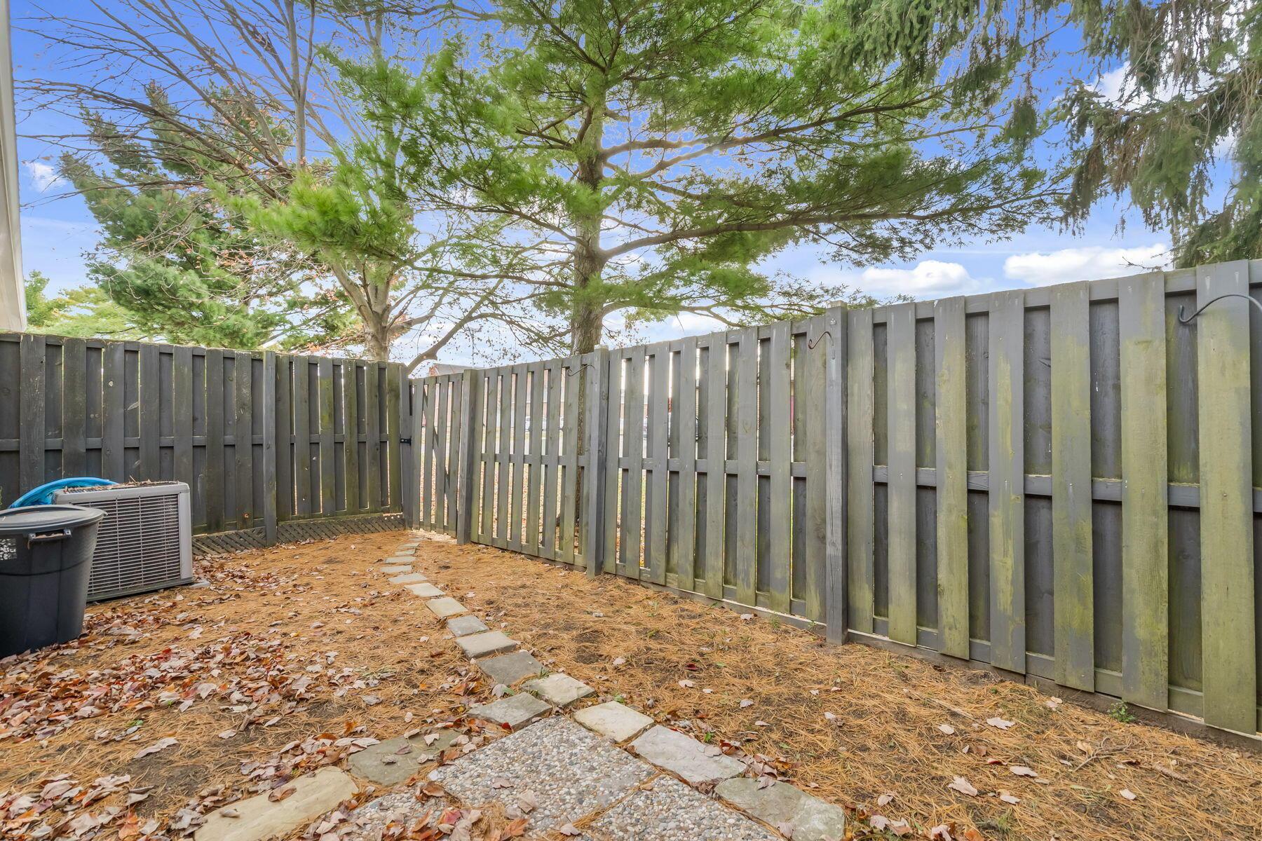 737 Plant Drive, 2C 2C