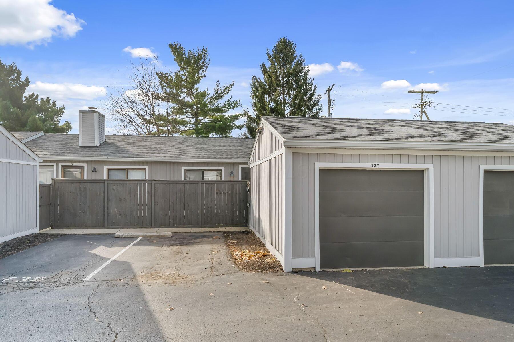 737 Plant Drive, 2C 2C