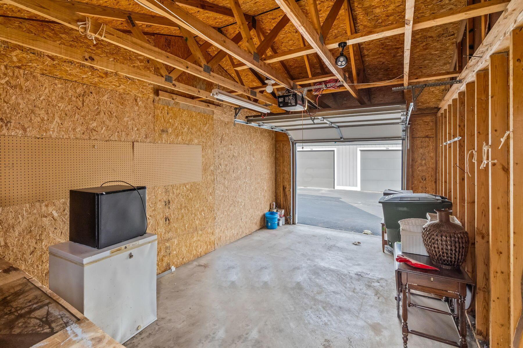737 Plant Drive, 2C 2C