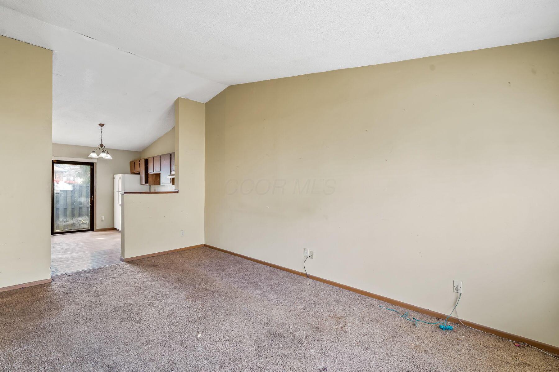 737 Plant Drive, 2C 2C