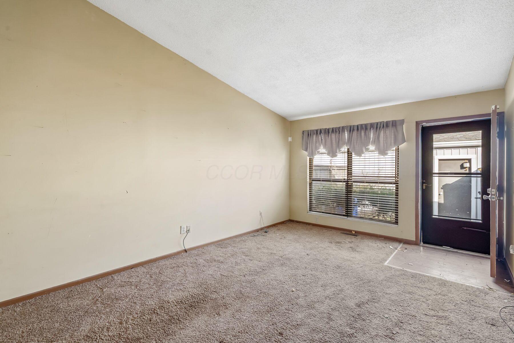 737 Plant Drive, 2C 2C