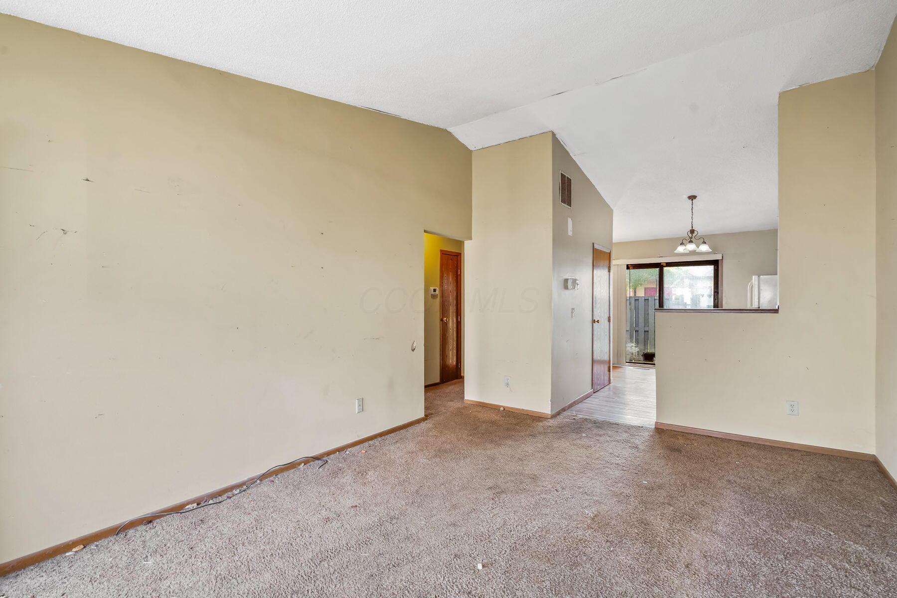 737 Plant Drive, 2C 2C
