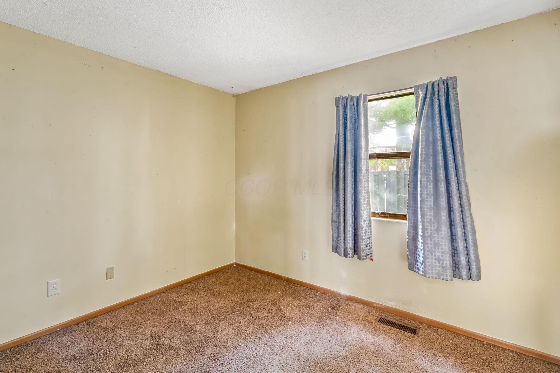 737 Plant Drive, 2C 2C
