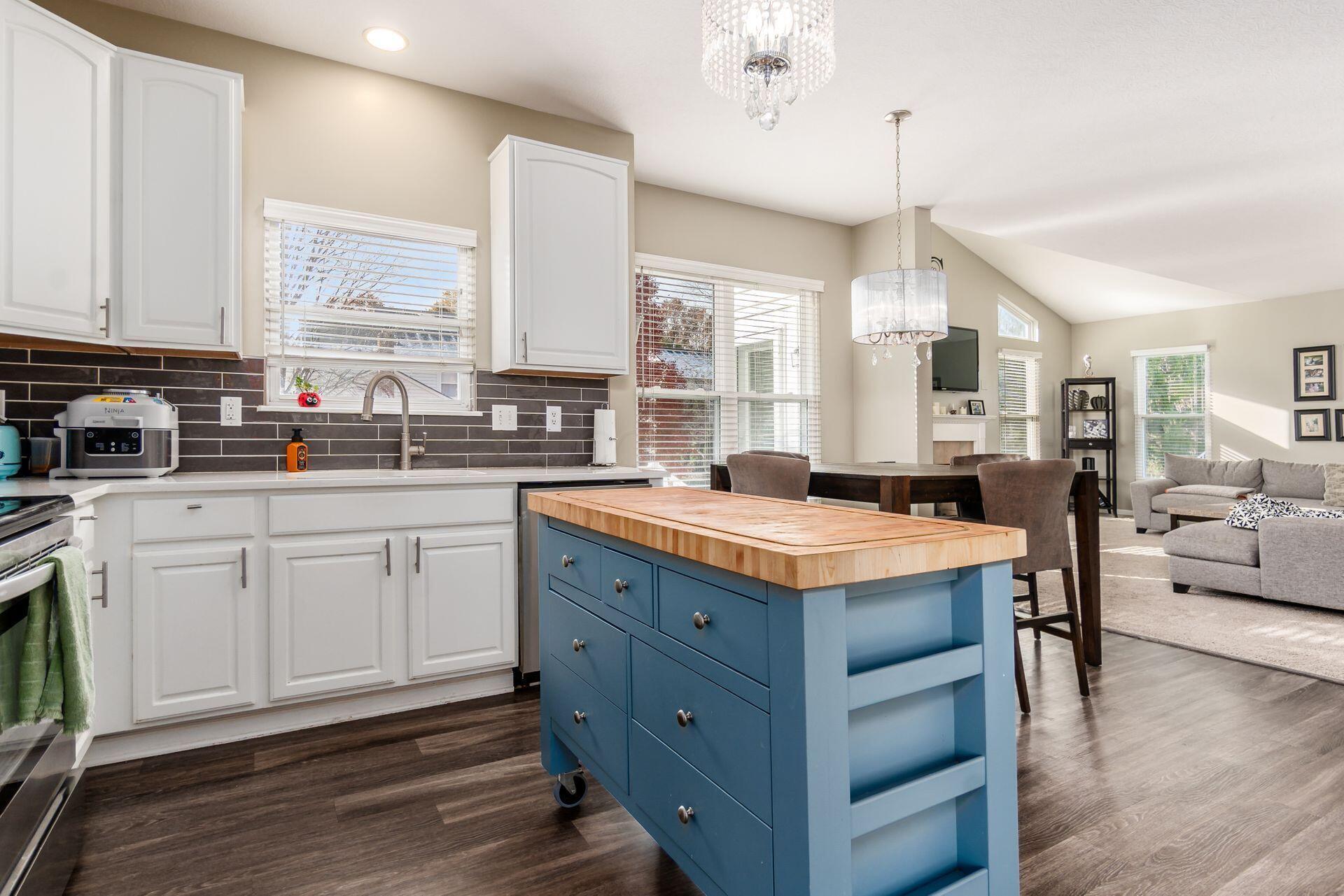 5114 Thornwood Drive