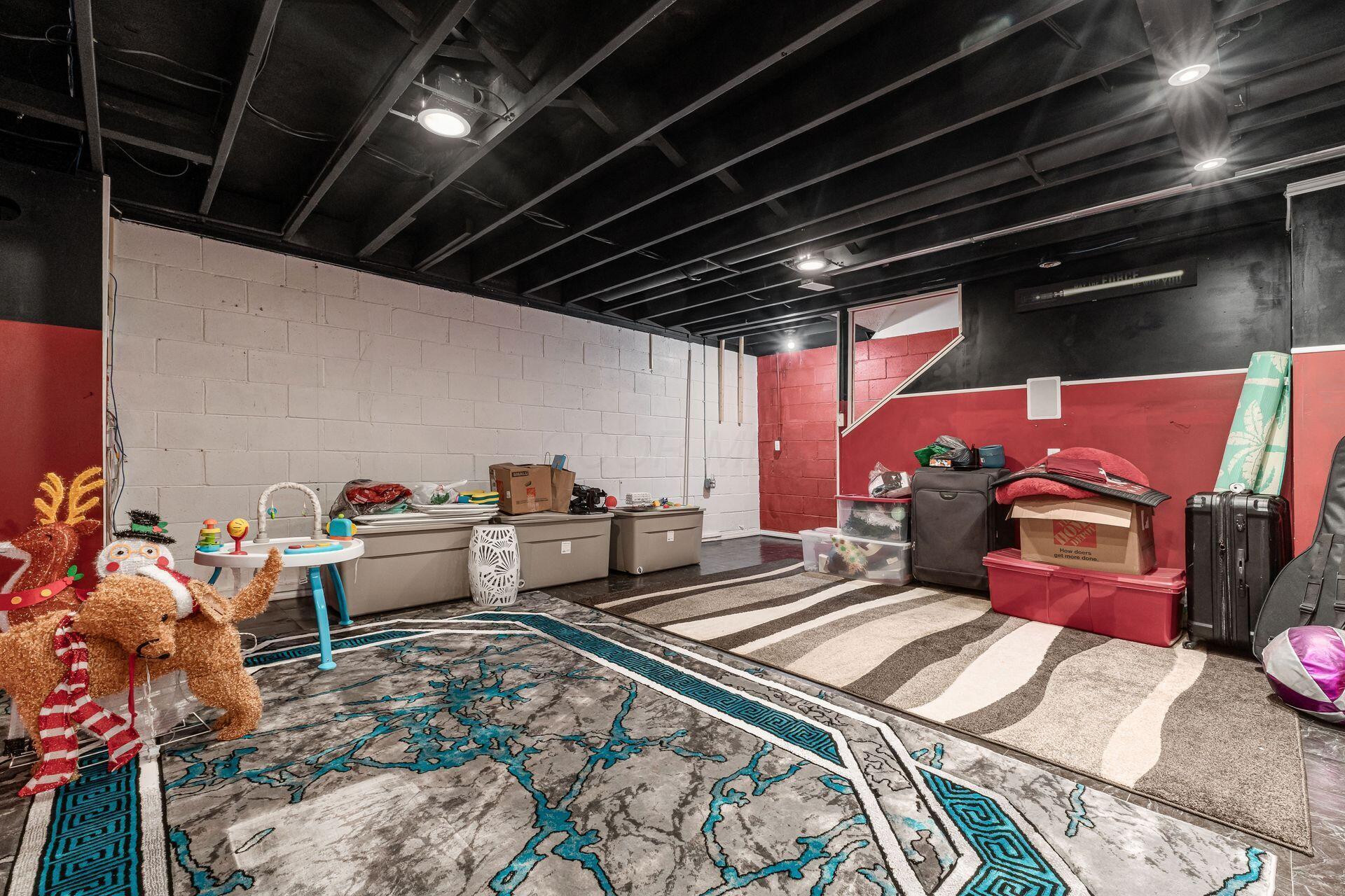 7453 Tyler Henry Court