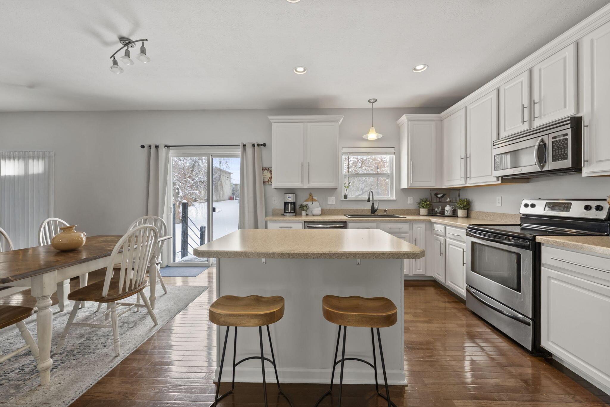 543 Sunbury Meadows Drive