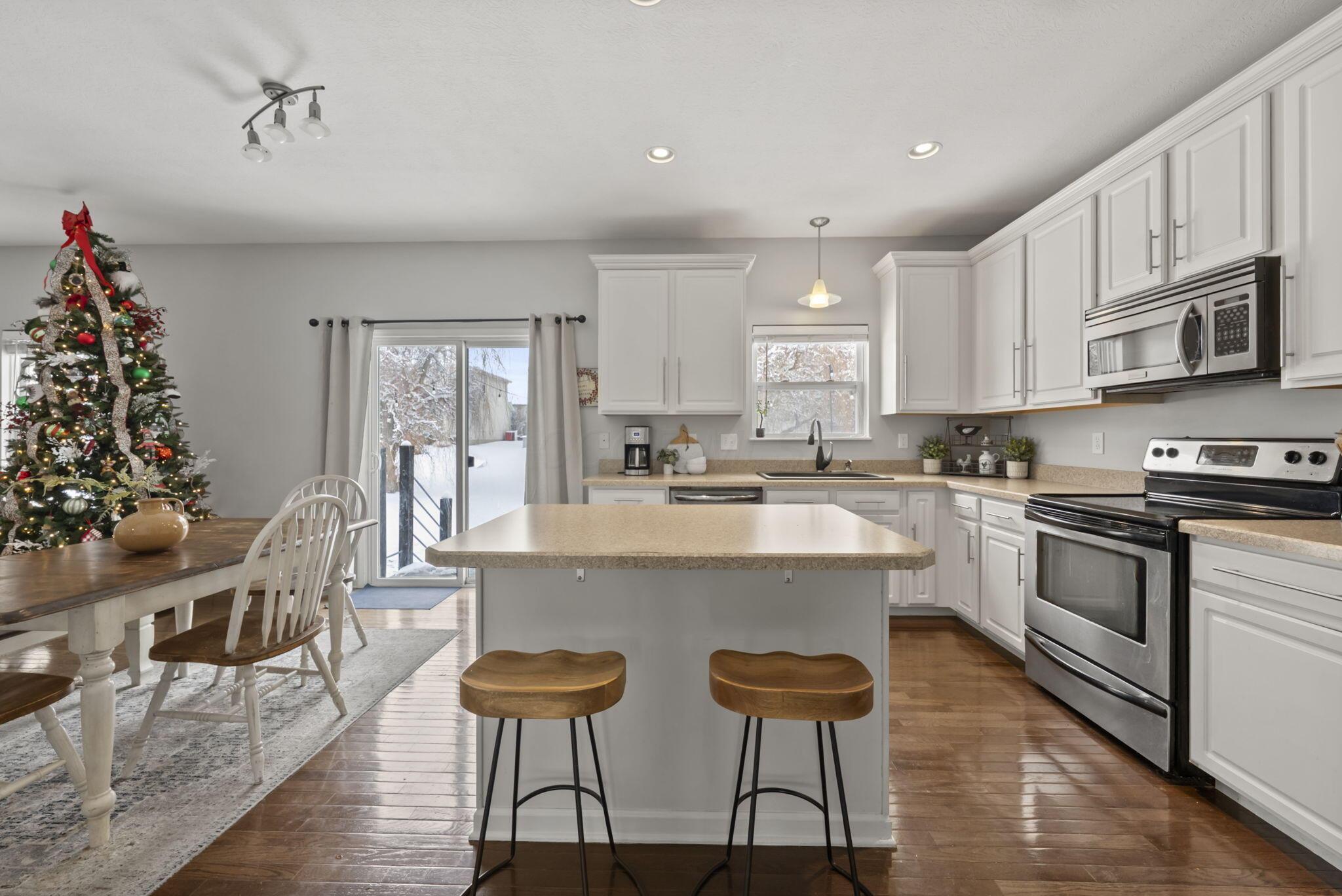 543 Sunbury Meadows Drive