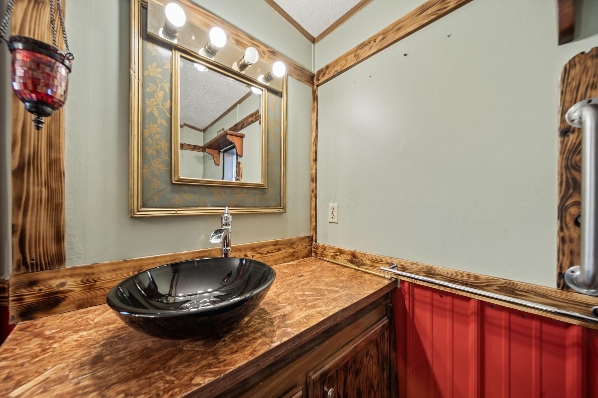 1330 Hanover Road, 203 203