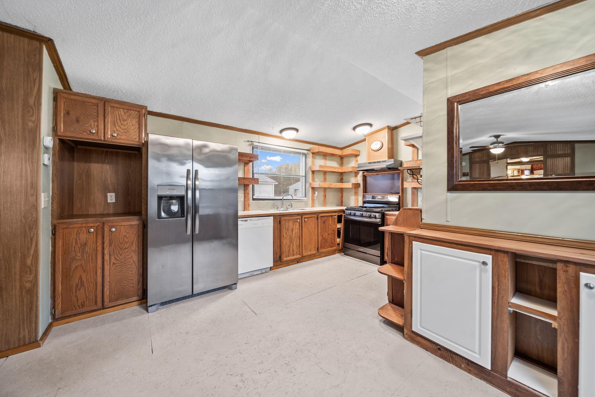 1330 Hanover Road, 203 203