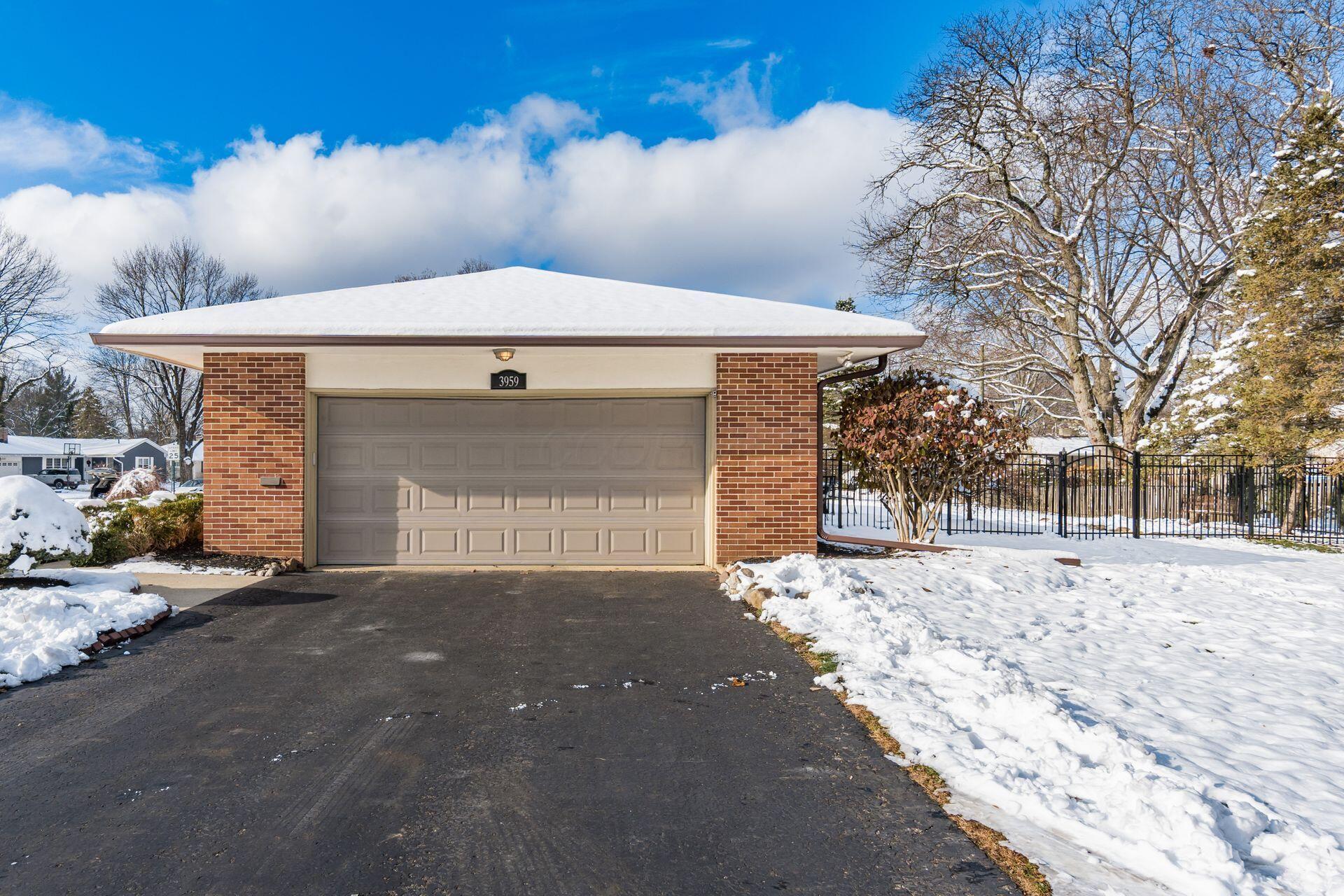 3959 Woodbridge Road