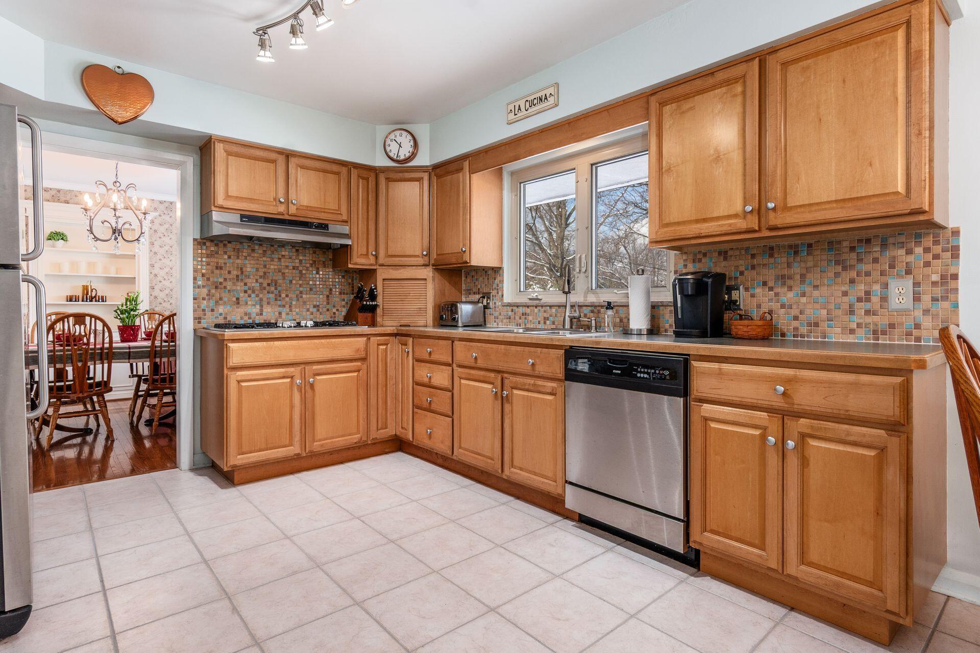 3959 Woodbridge Road