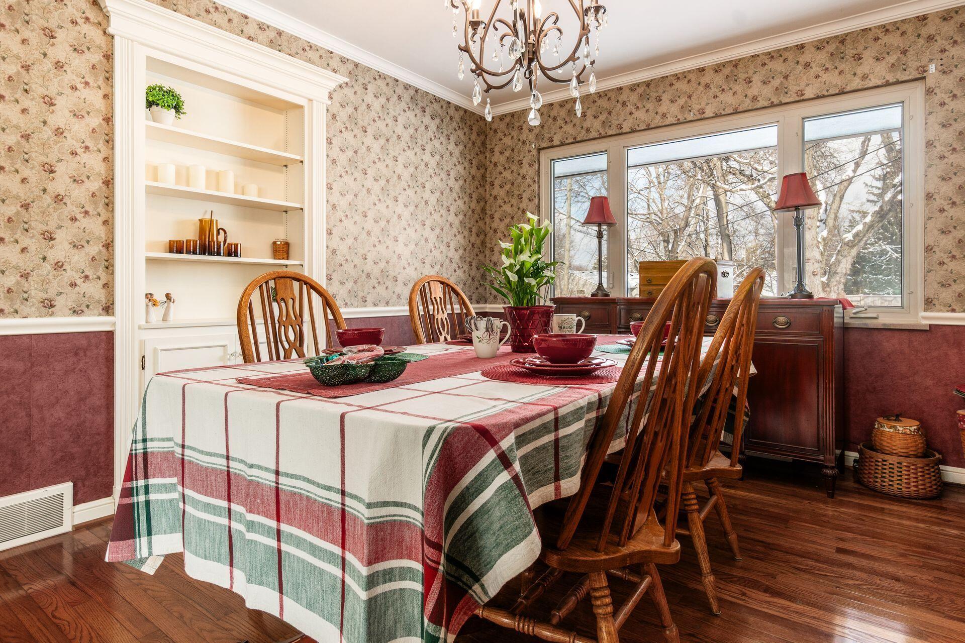 3959 Woodbridge Road