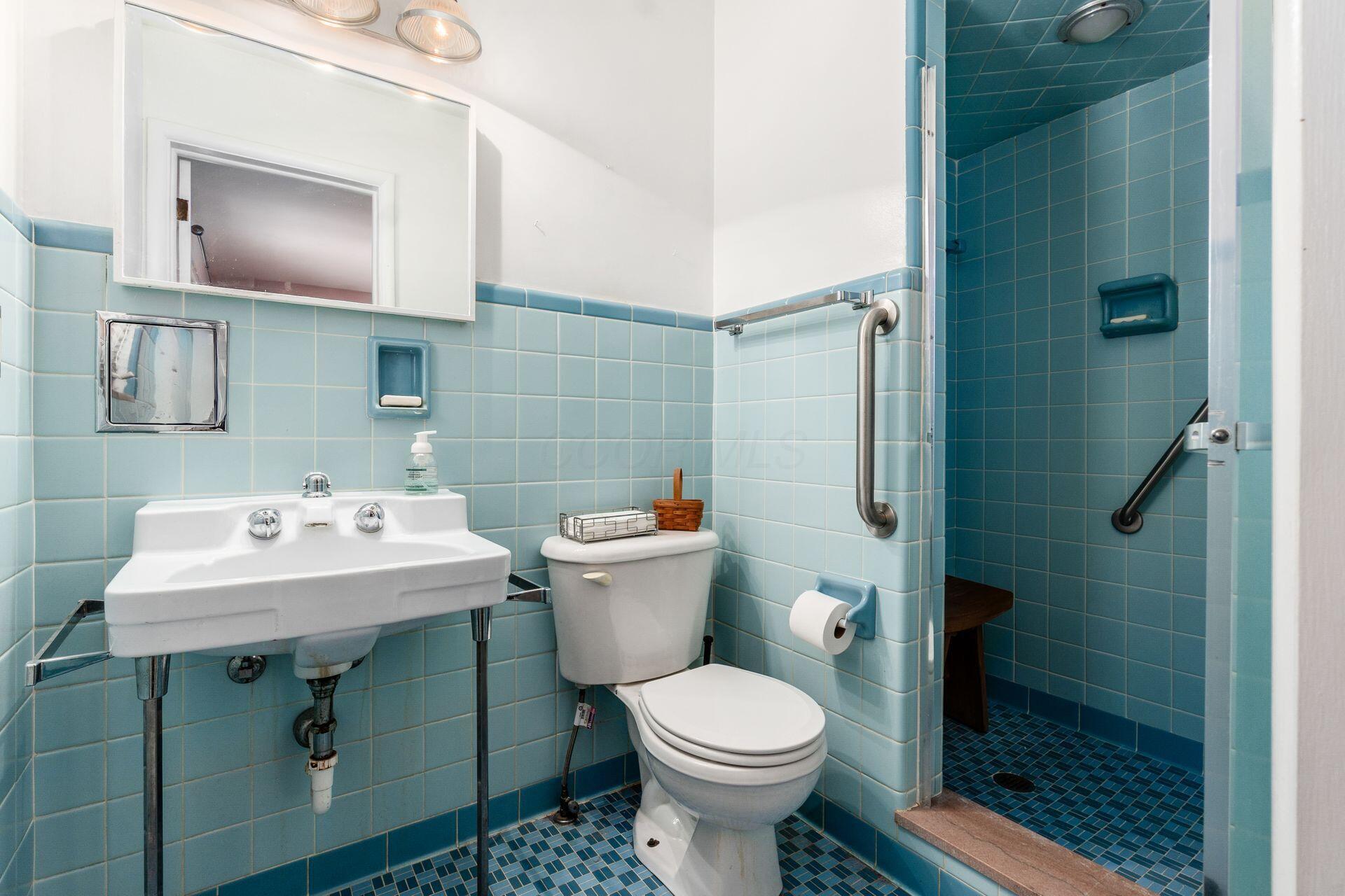 3959 Woodbridge Road