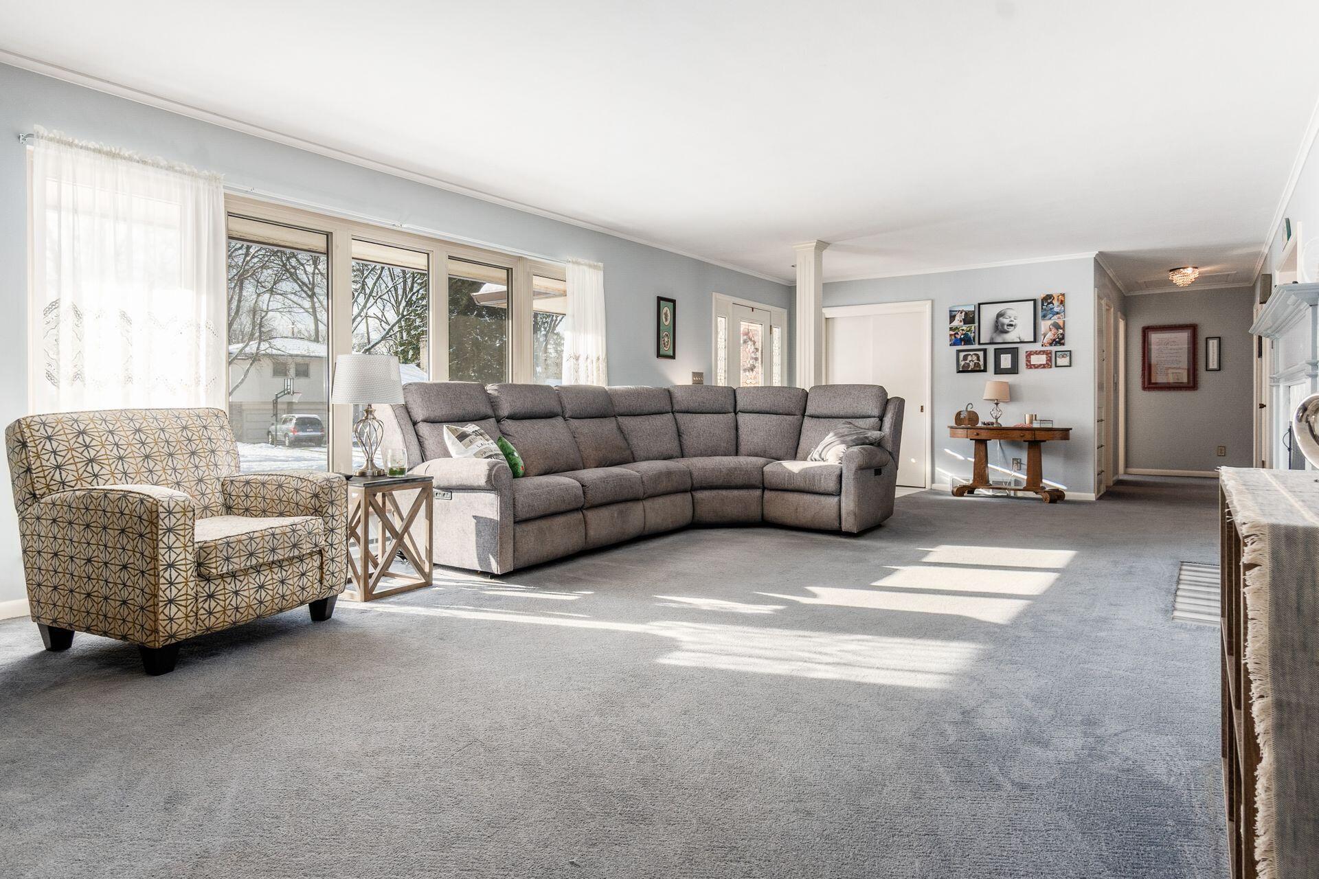 3959 Woodbridge Road