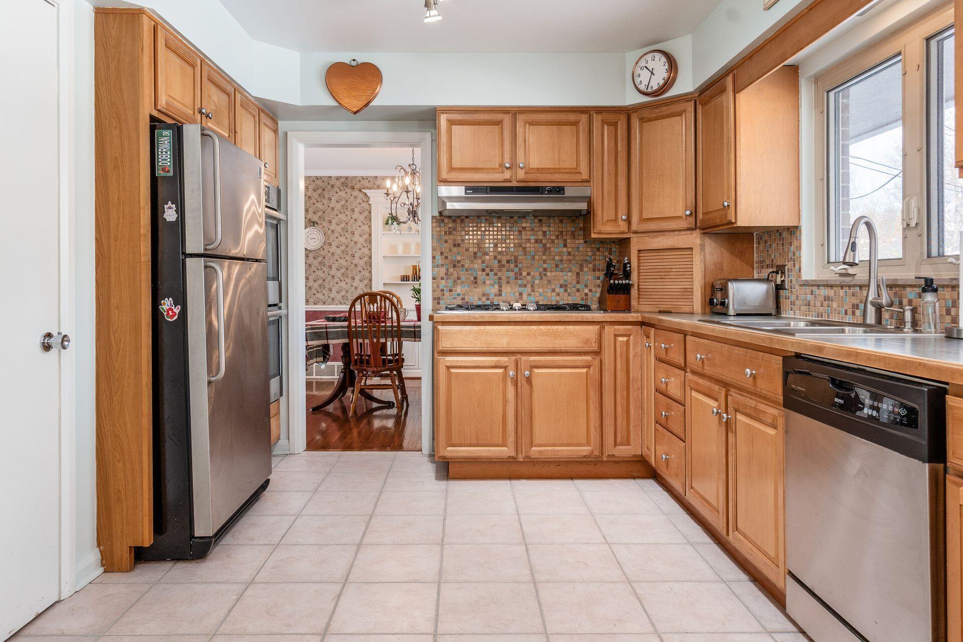 3959 Woodbridge Road