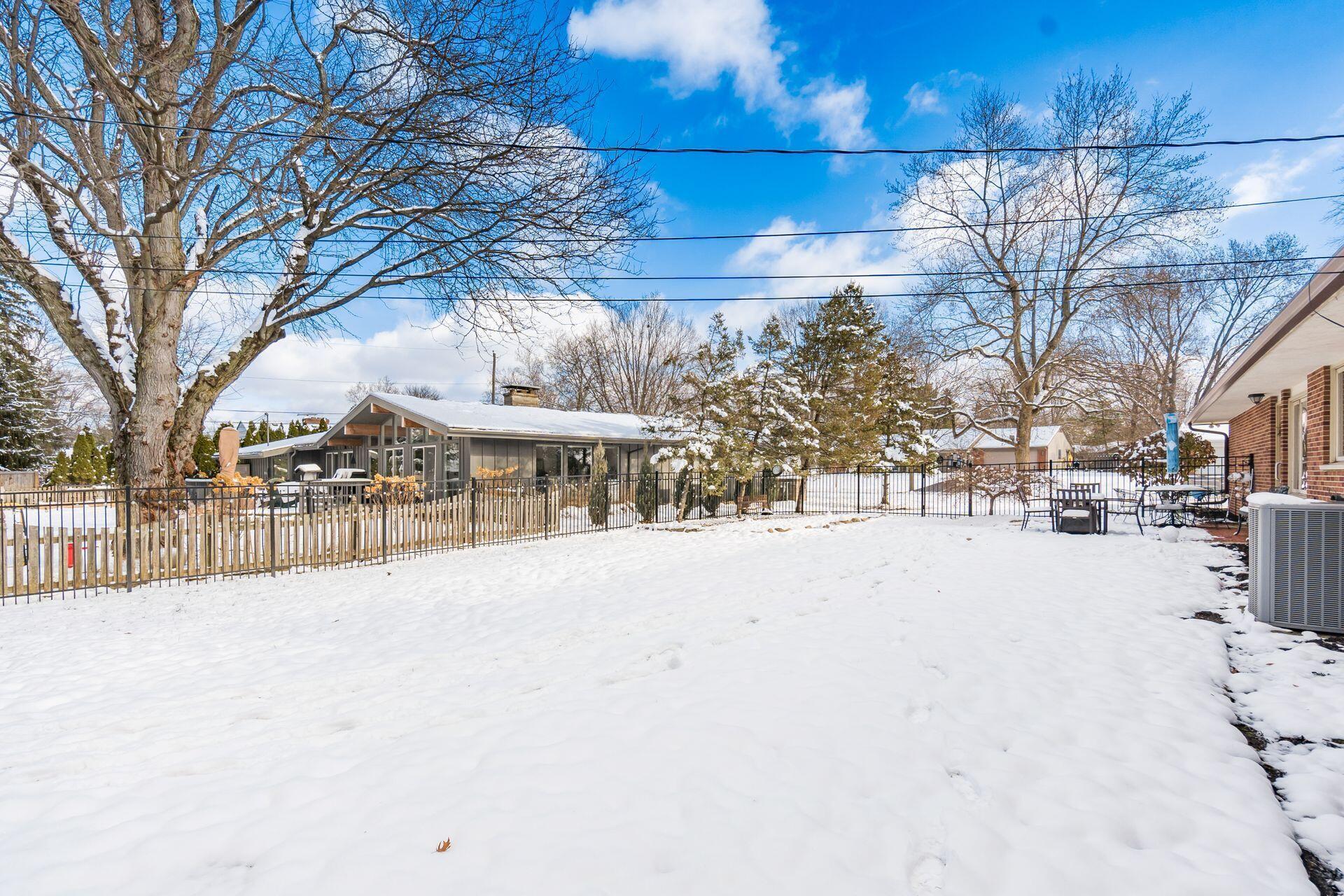 3959 Woodbridge Road