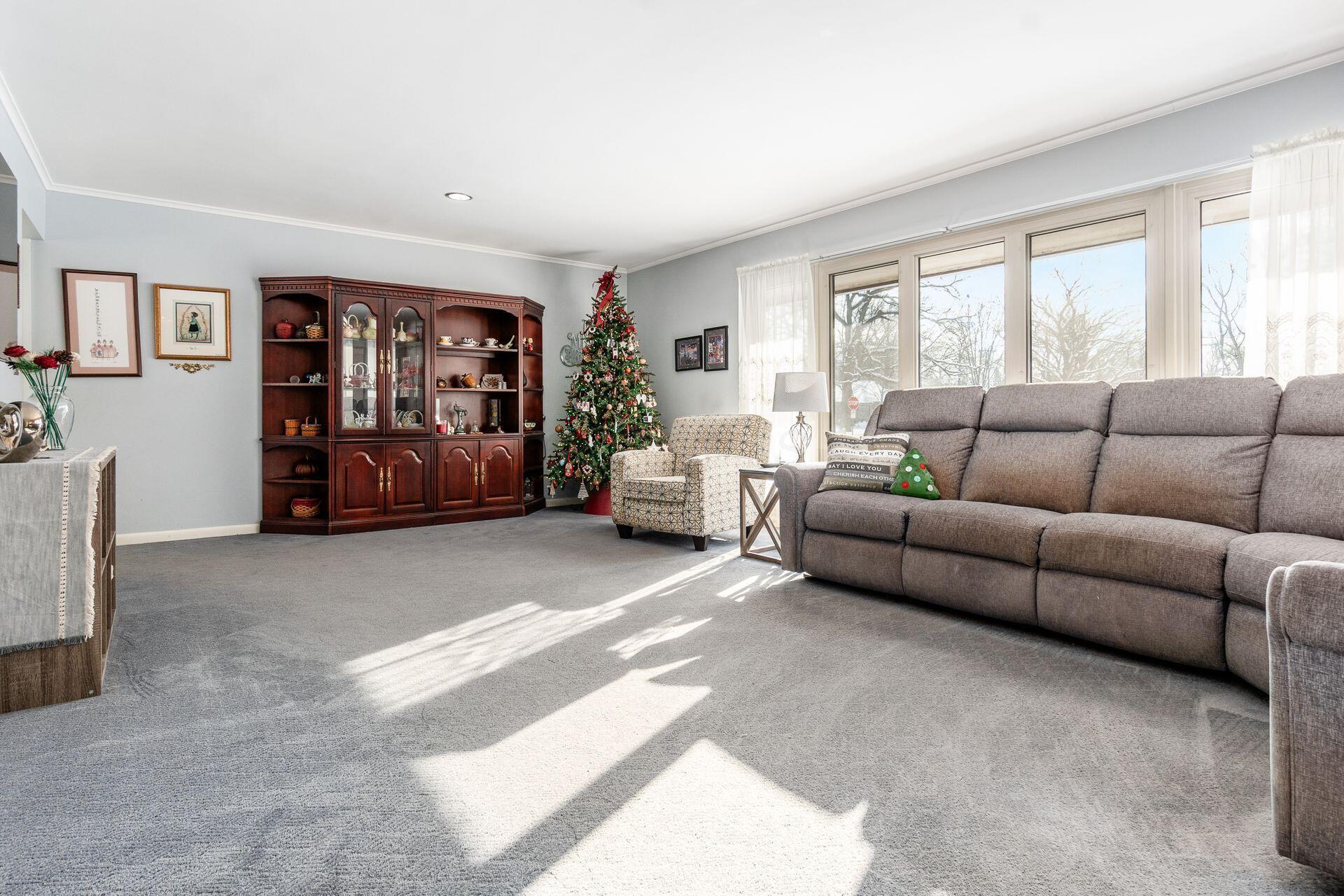 3959 Woodbridge Road