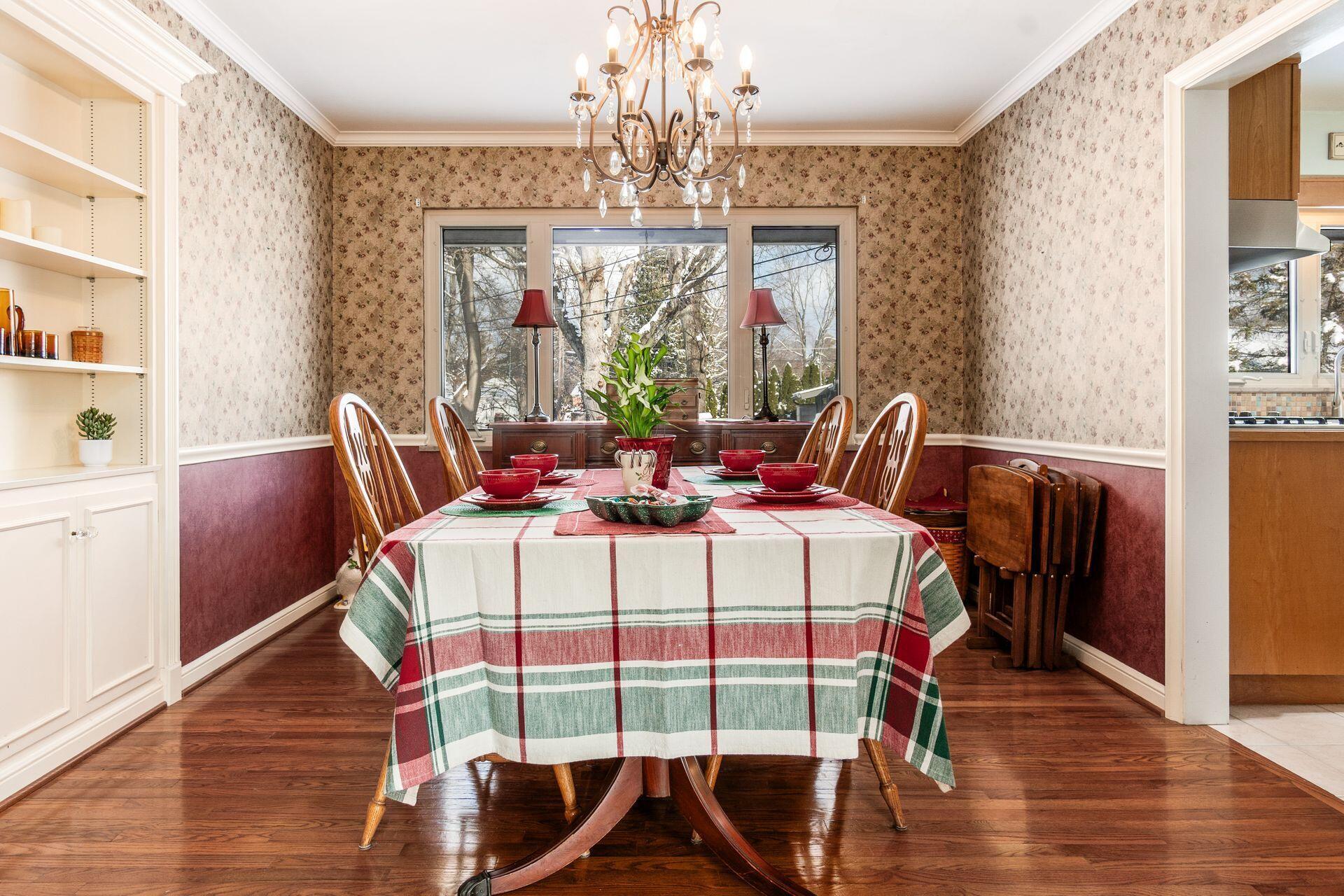 3959 Woodbridge Road