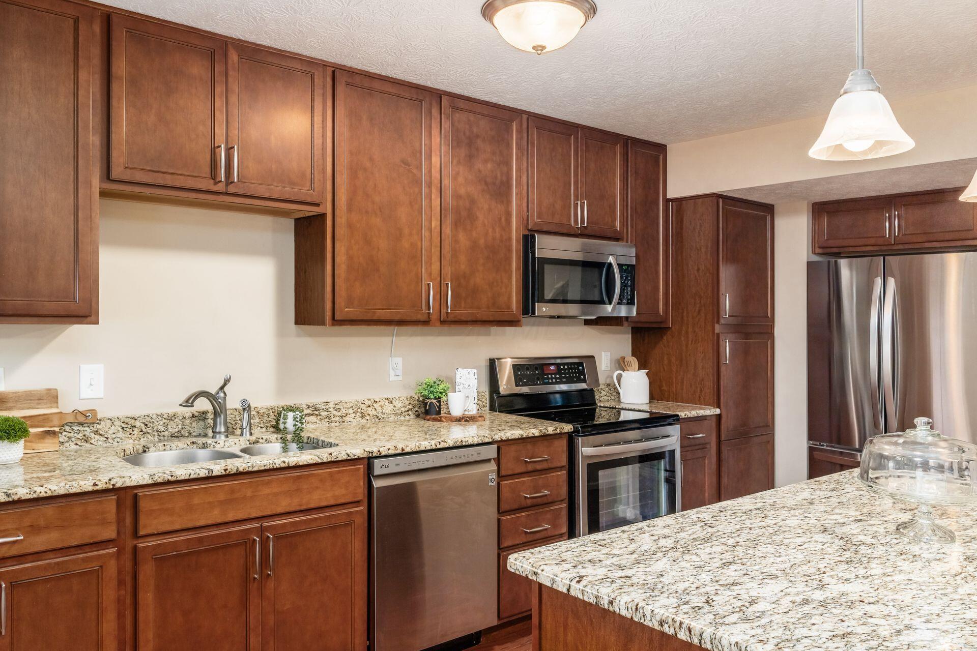 937 Governors Circle