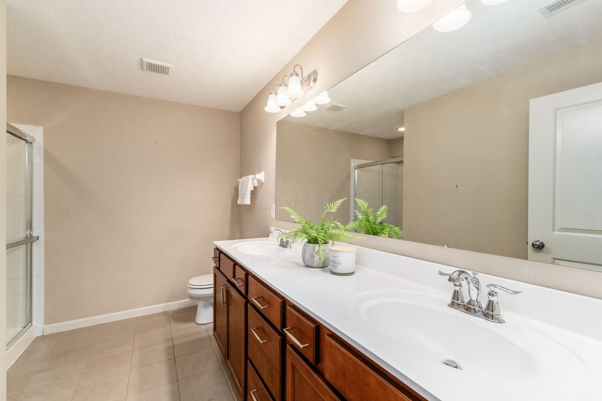 937 Governors Circle