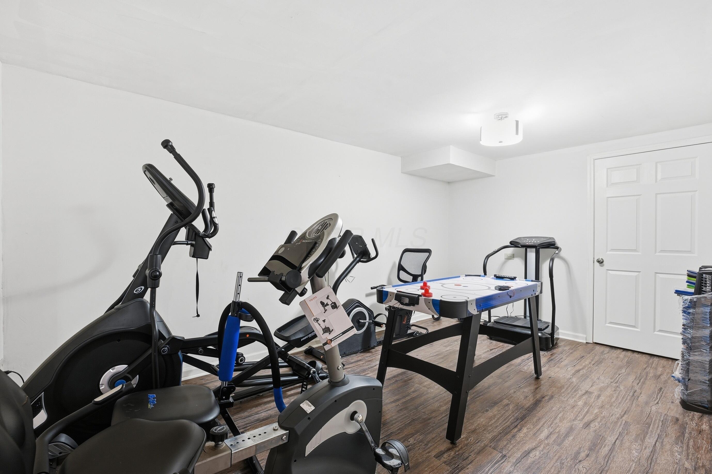 339 Aylesbury Drive S