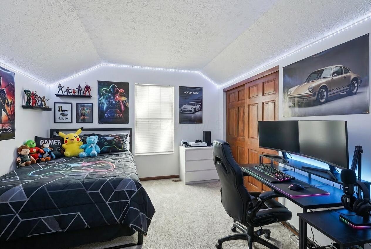 339 Aylesbury Drive S