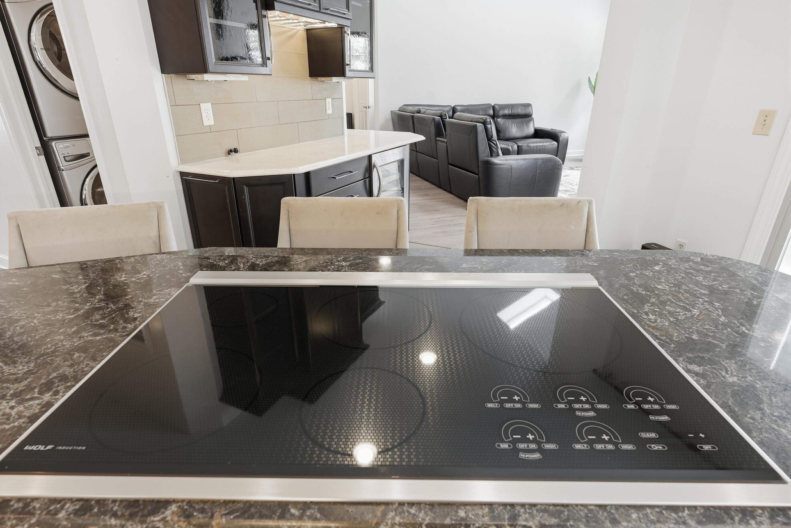 339 Aylesbury Drive S