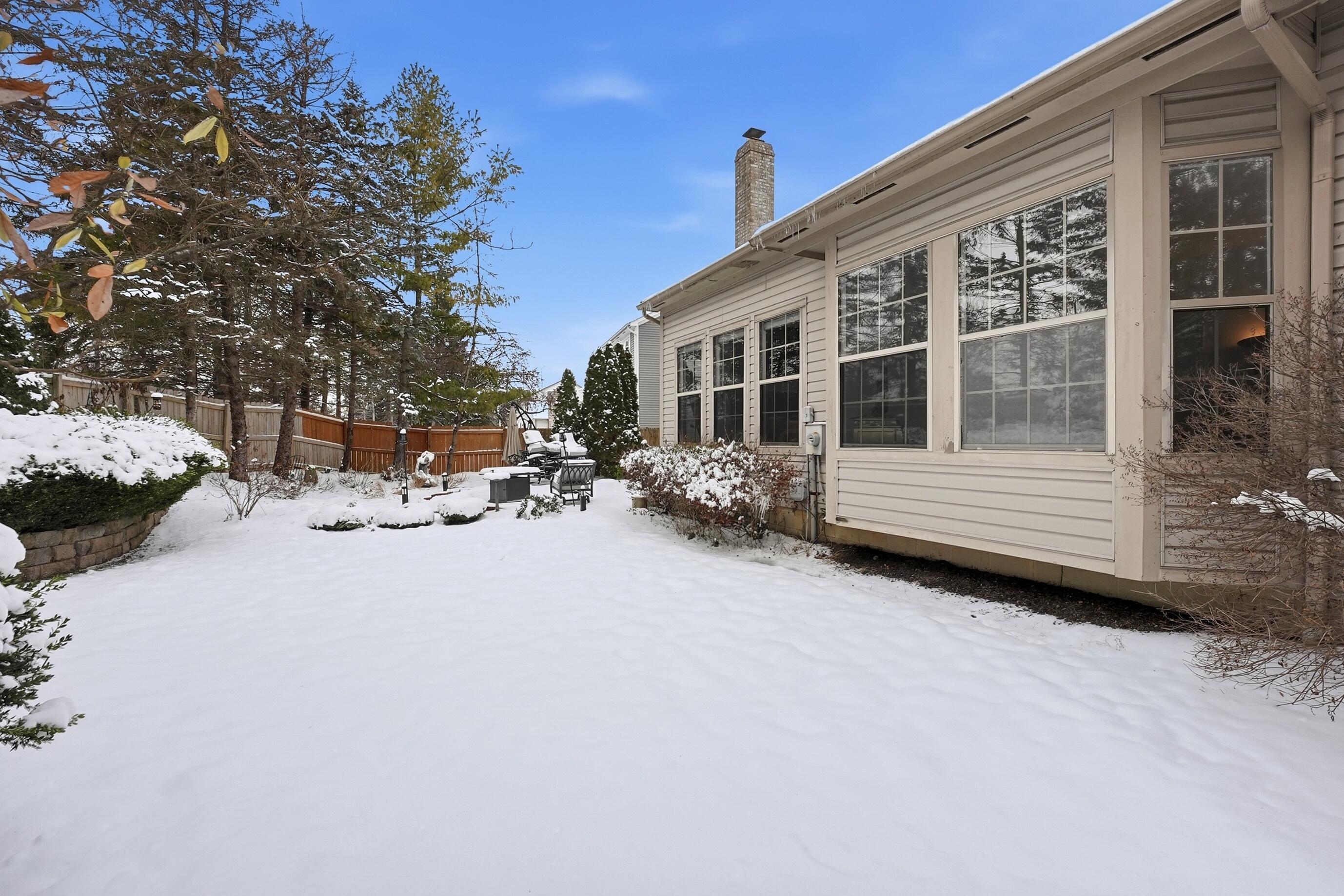 339 Aylesbury Drive S