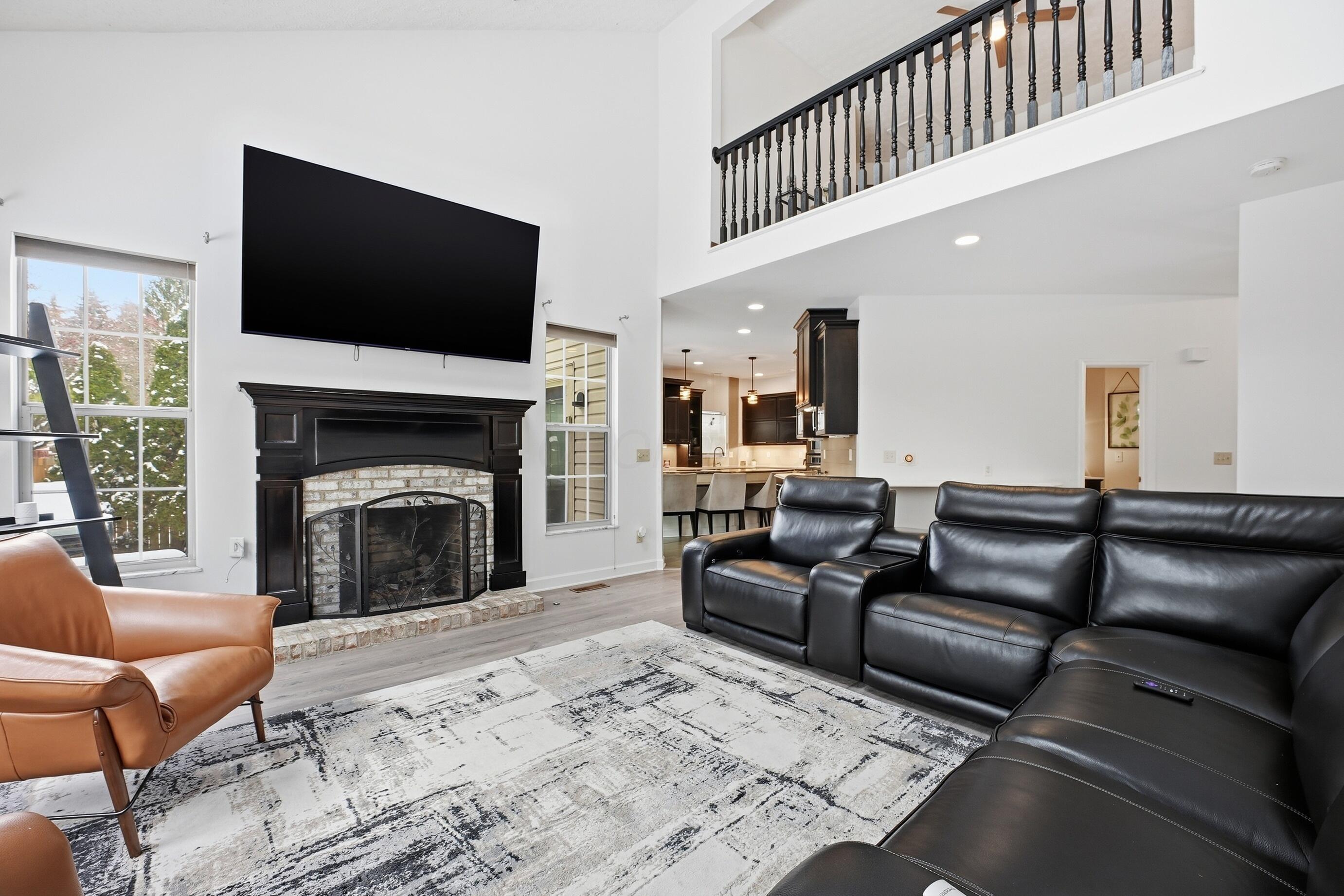 339 Aylesbury Drive S