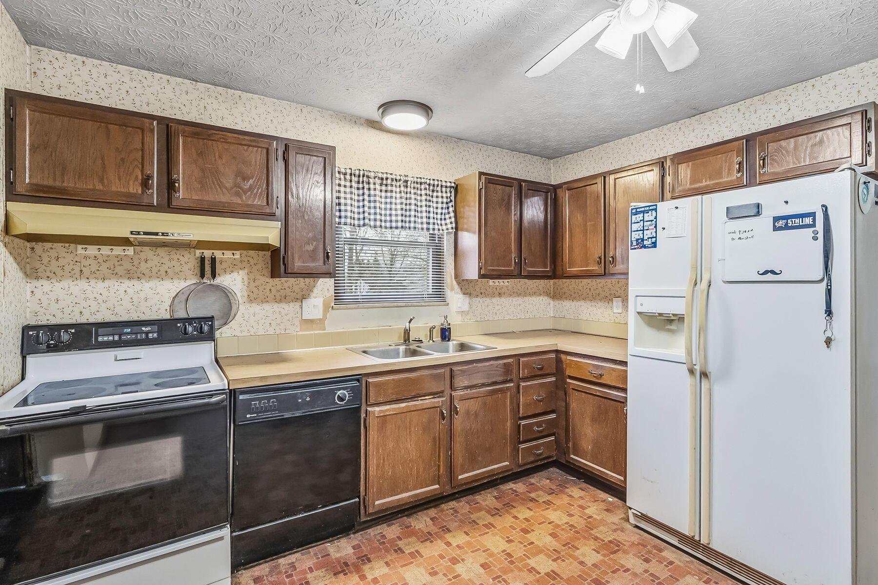 1116 Timberbank Lane
