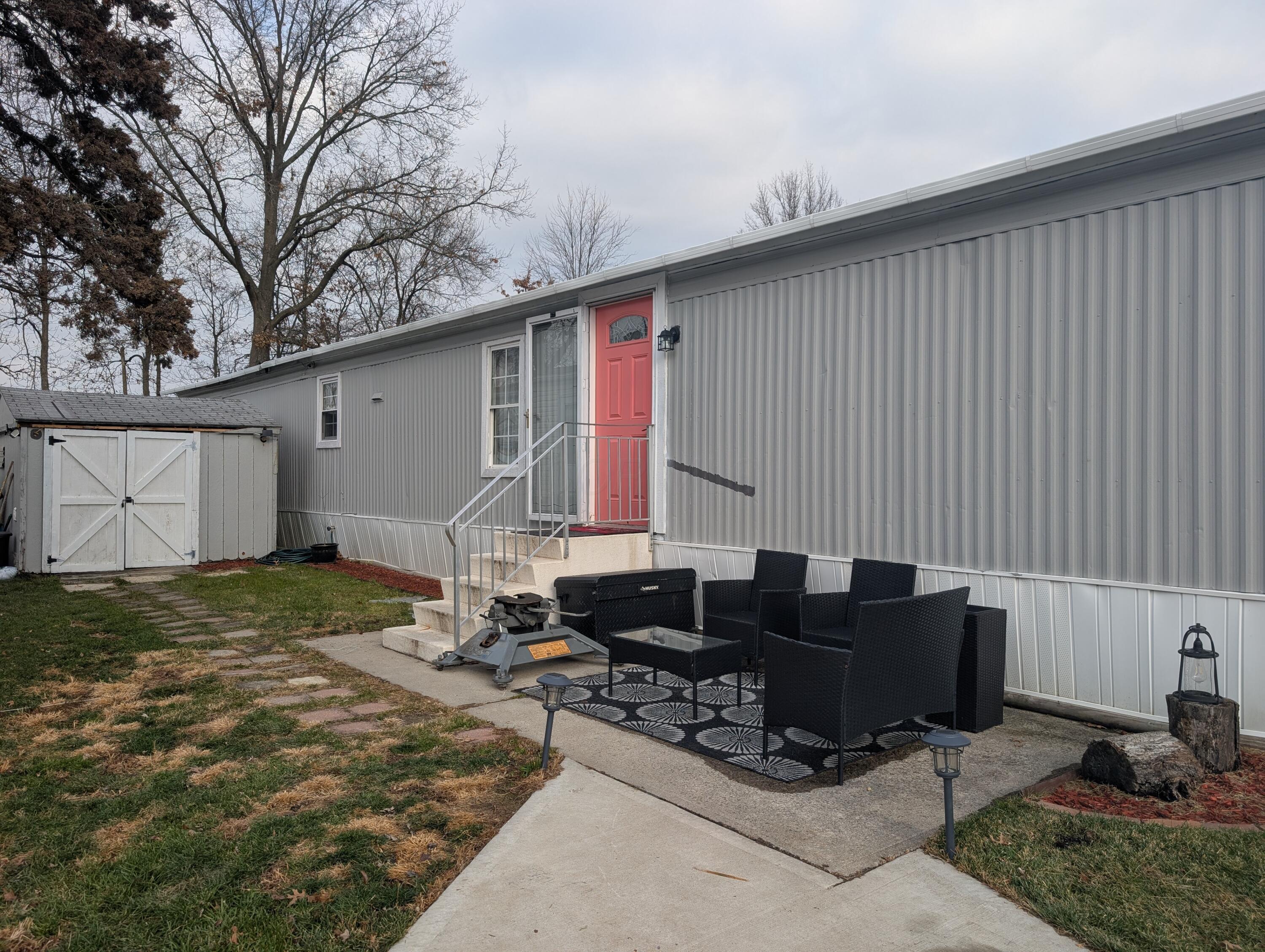 285 Walnut Boulevard