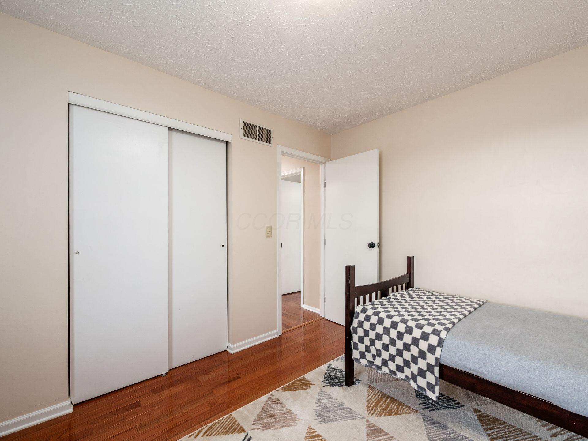 6876 Spruce Pine Drive