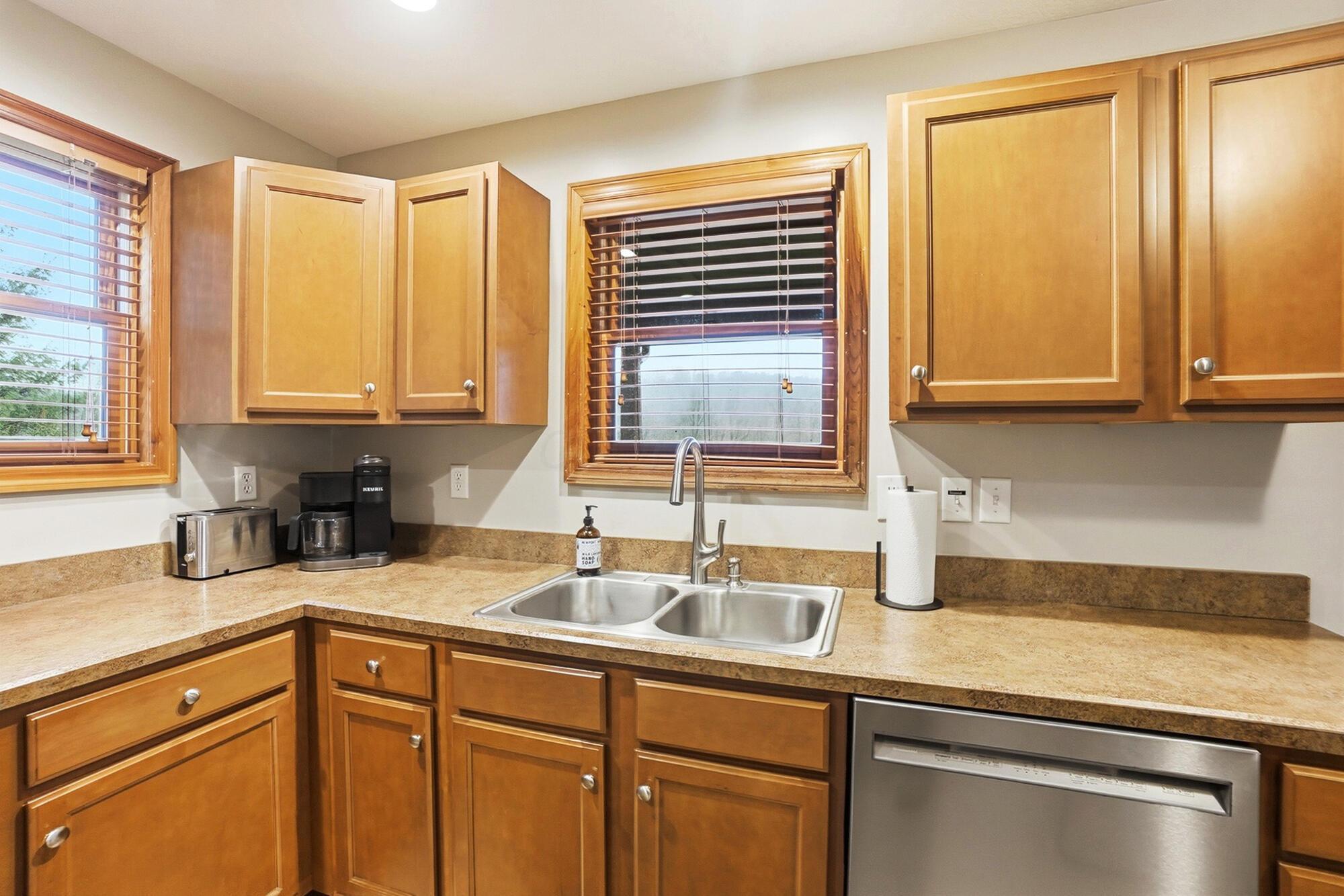 6321 RK Miller Road, R