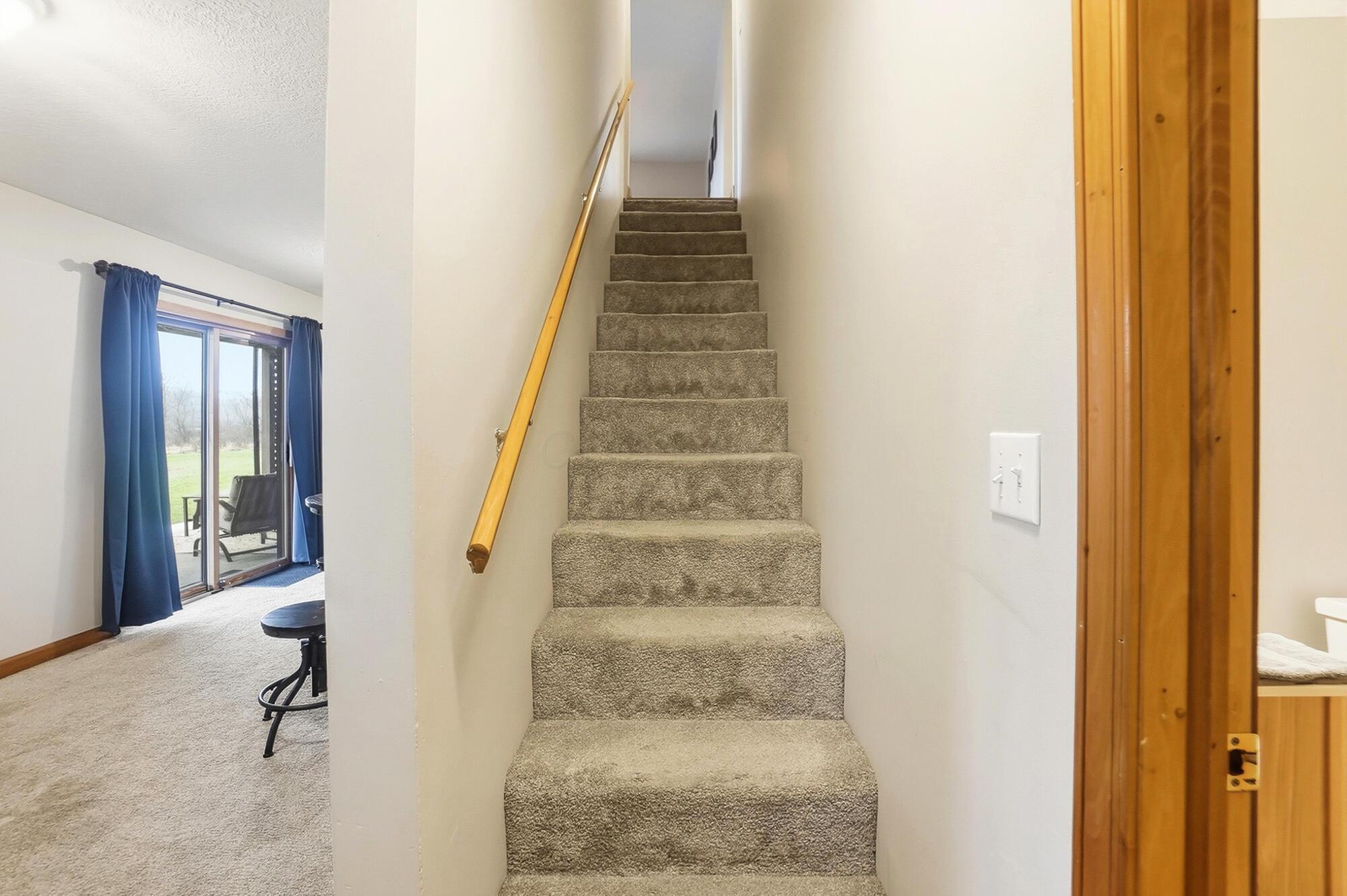 6321 RK Miller Road, R