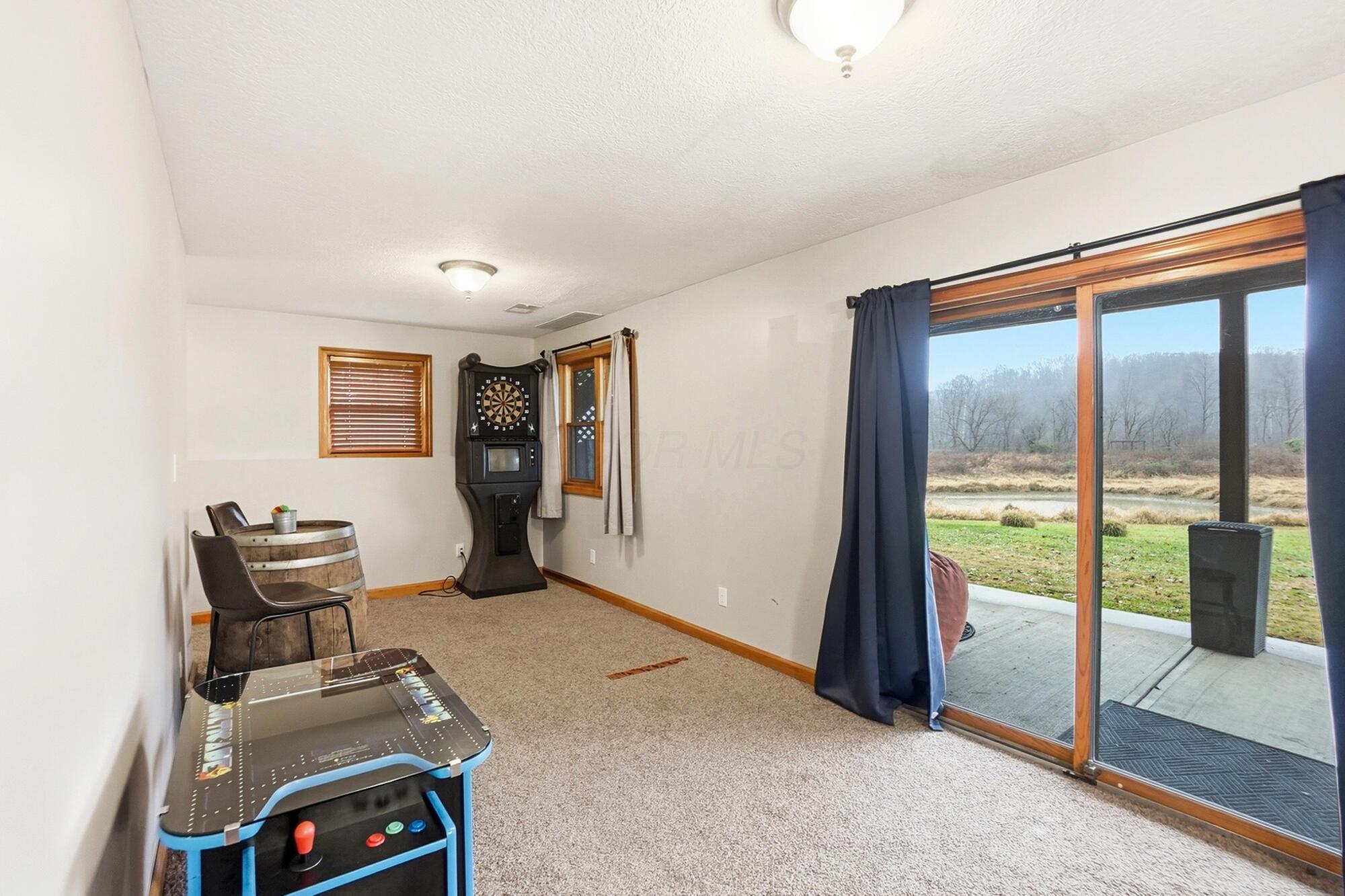 6321 RK Miller Road, R