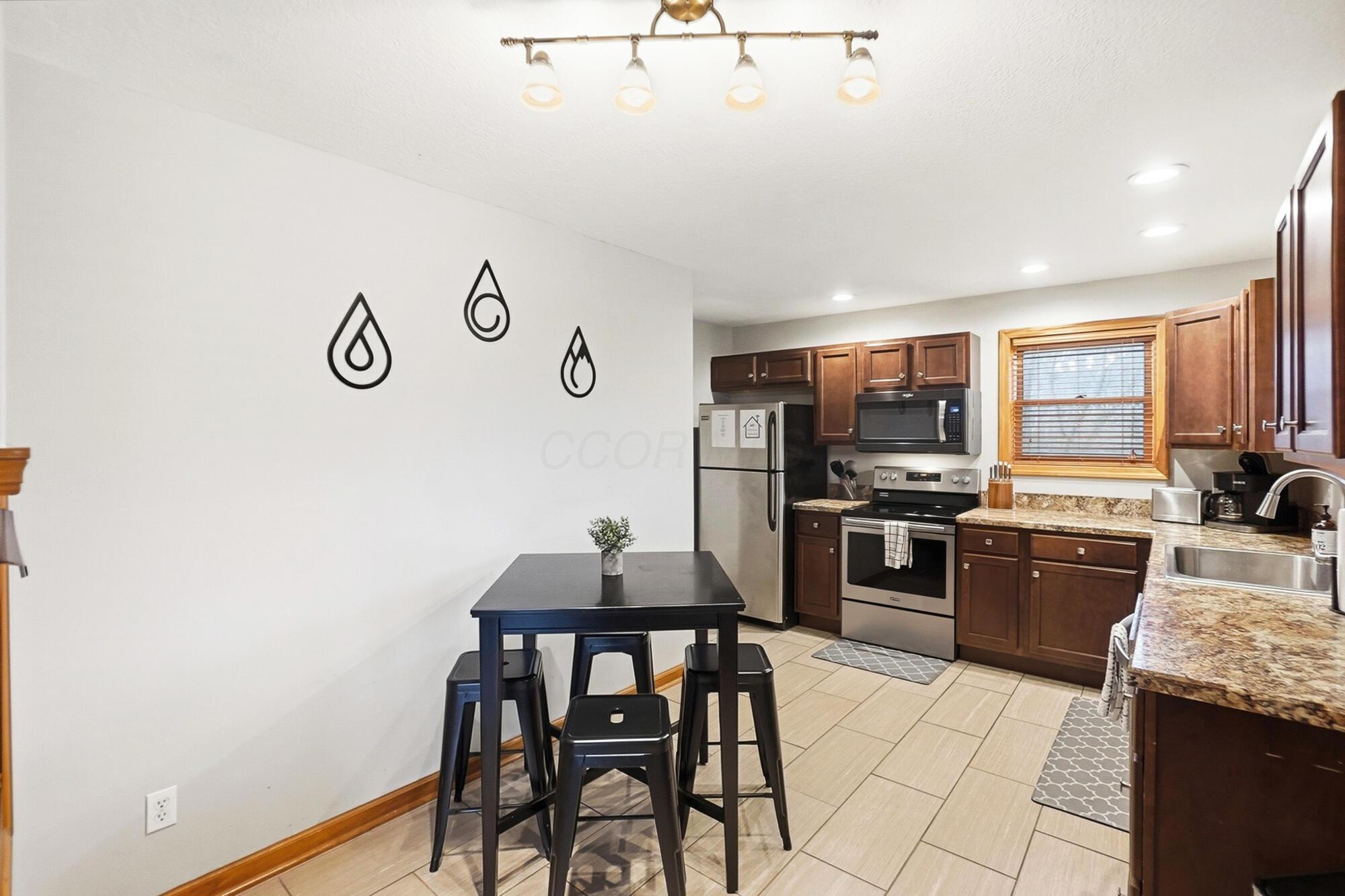 6321 RK Miller Road, R