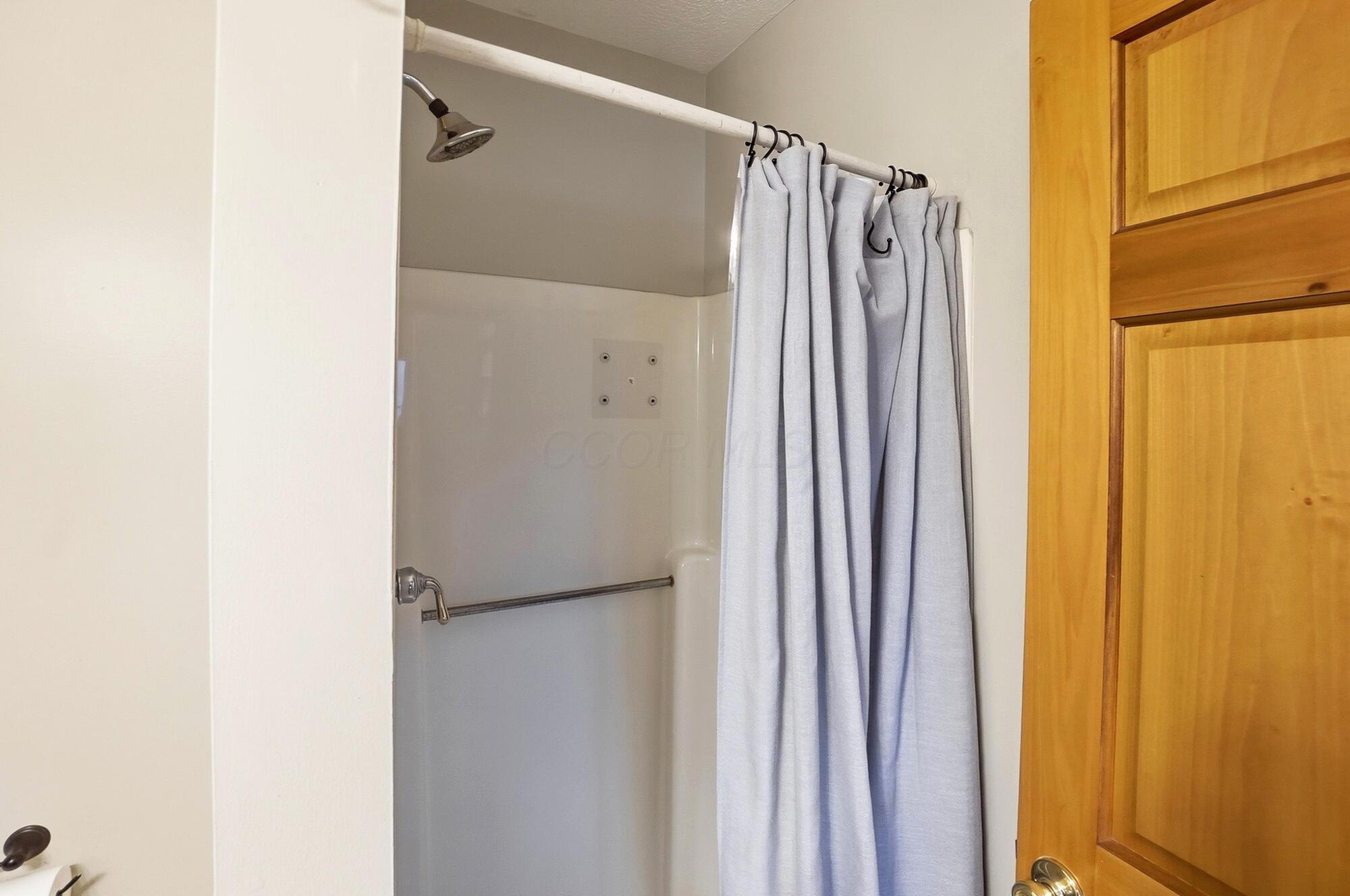 6321 RK Miller Road, R