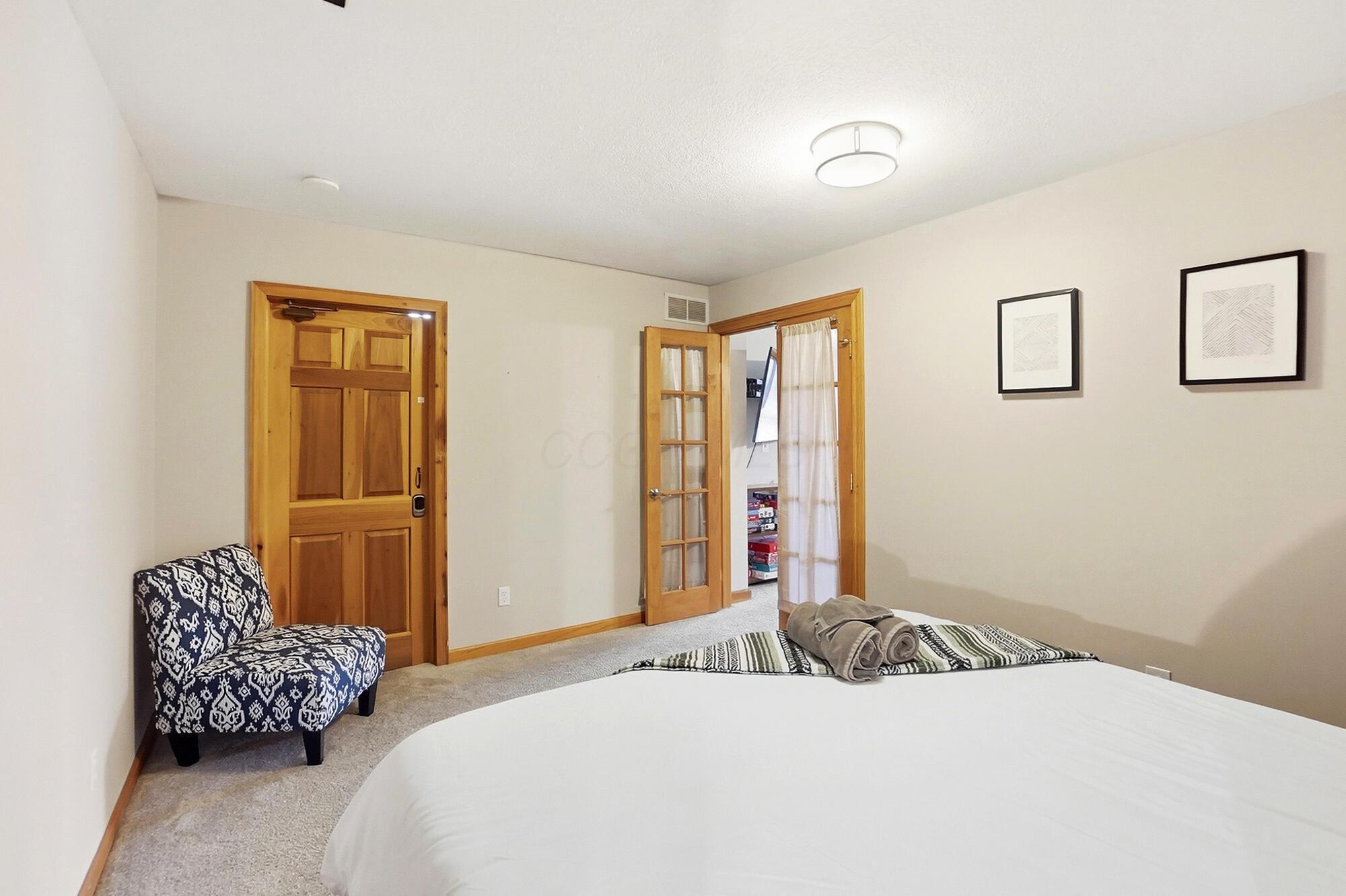 6321 RK Miller Road, R