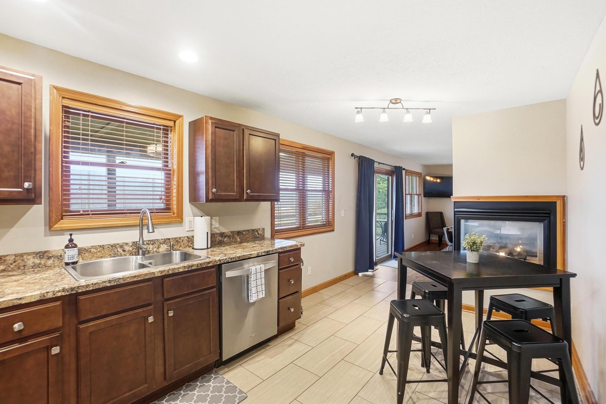 6321 RK Miller Road, R