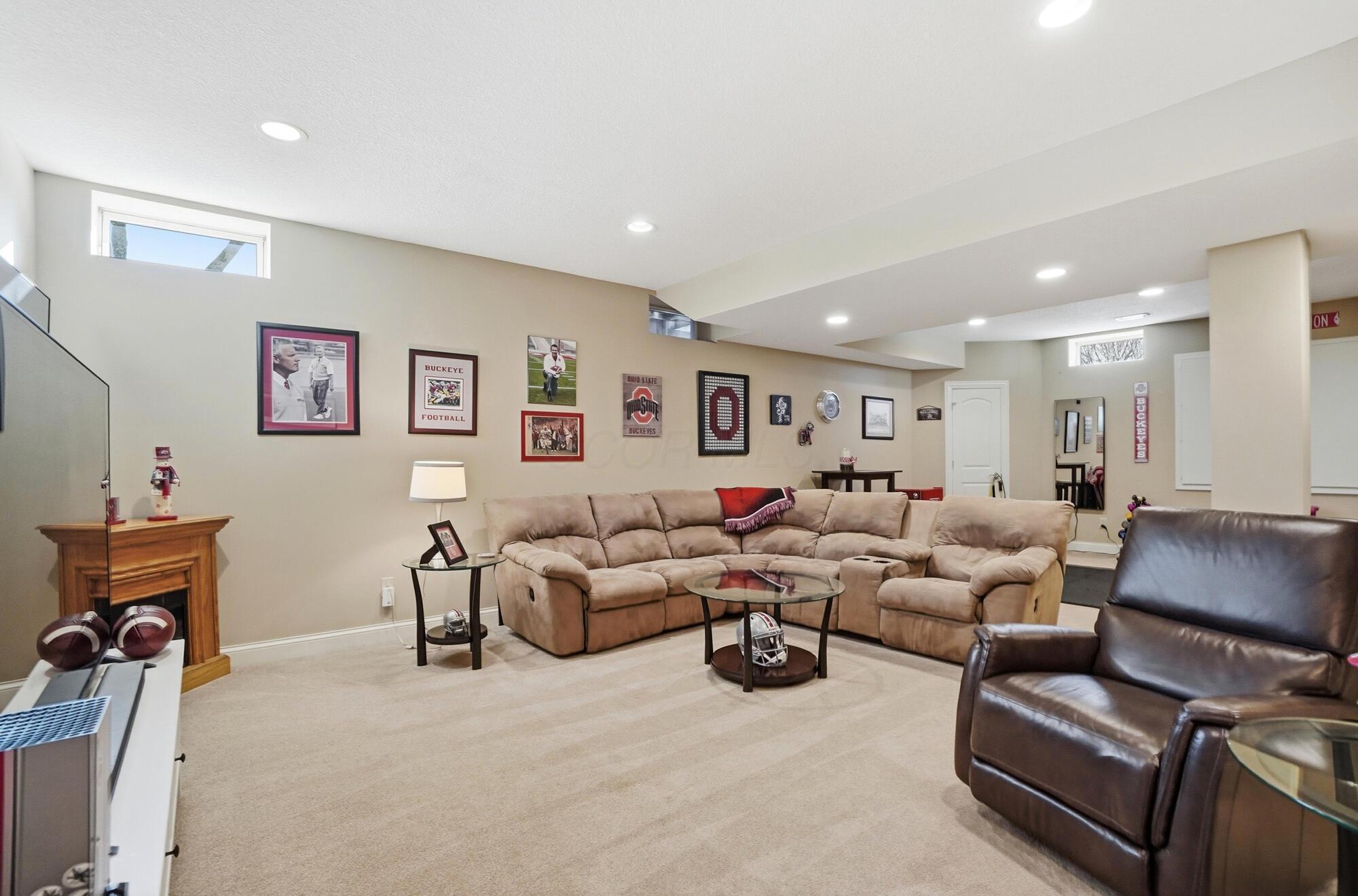2642 Sandhurst Drive