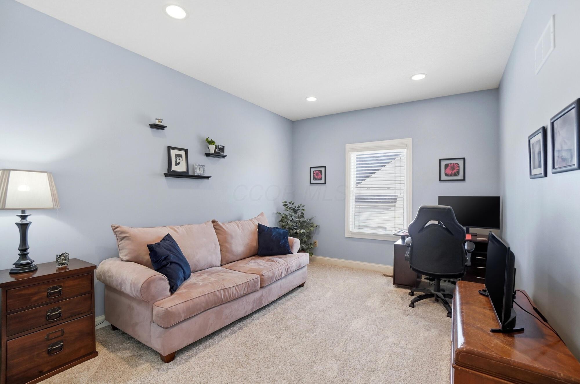 2642 Sandhurst Drive