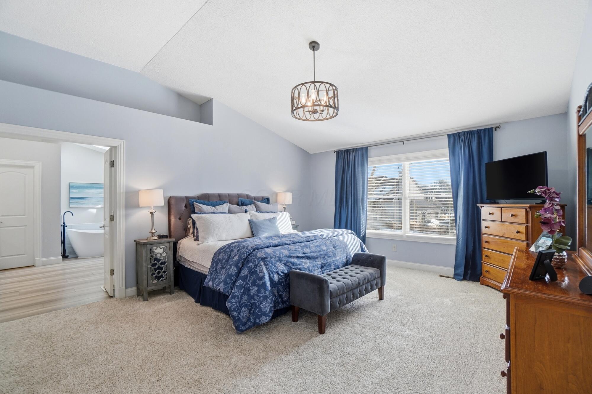 2642 Sandhurst Drive