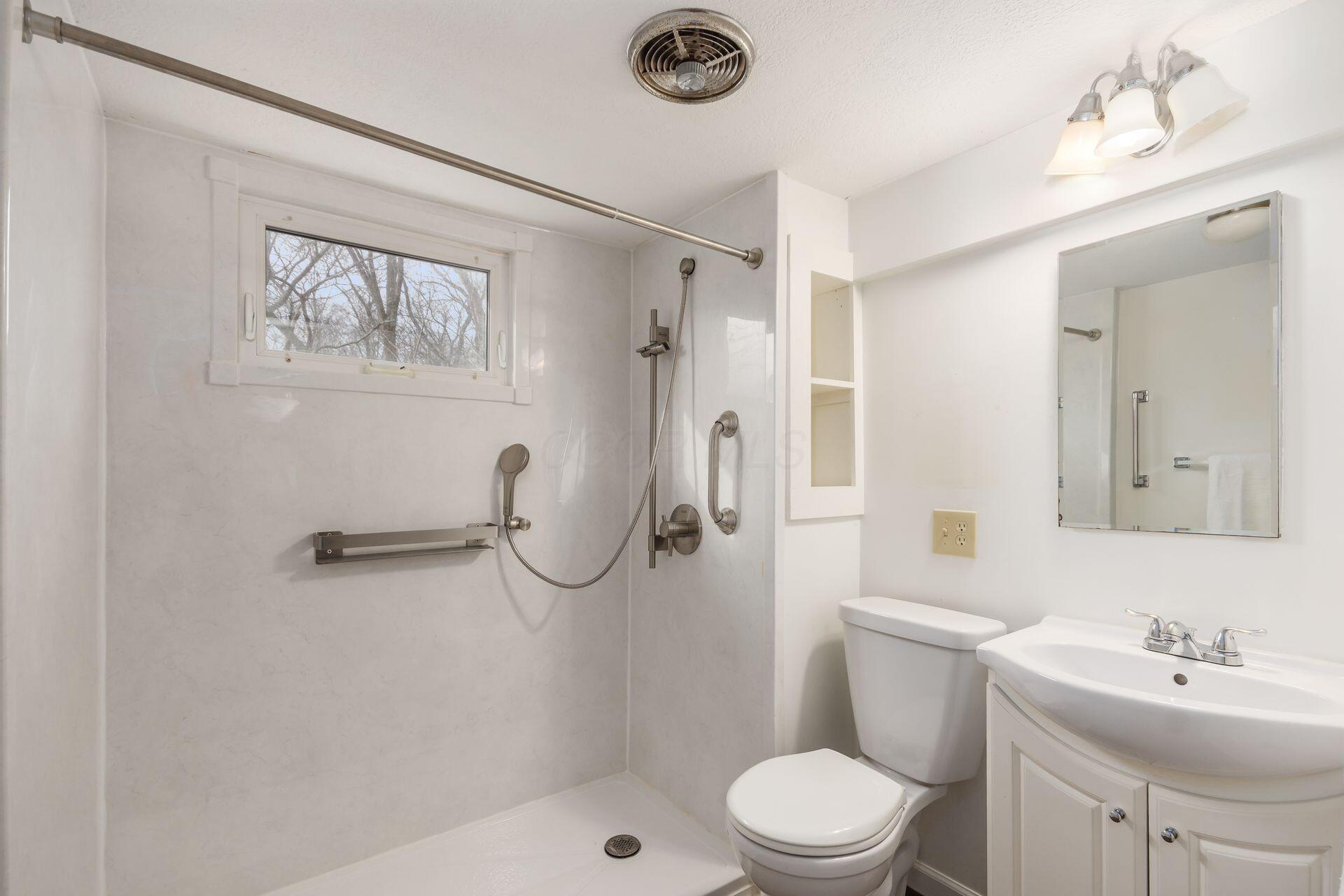 5463 Walnut View Boulevard