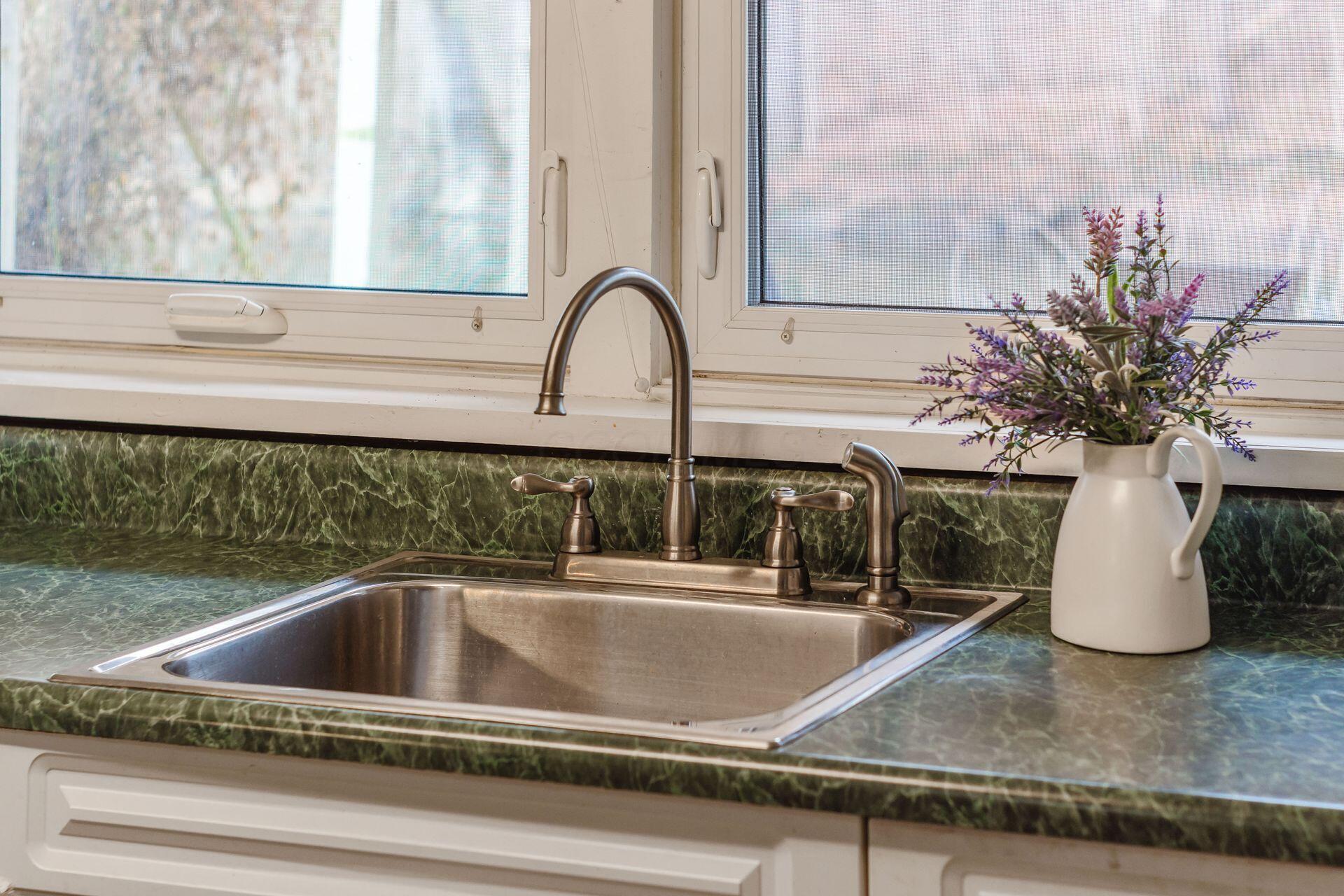 5463 Walnut View Boulevard