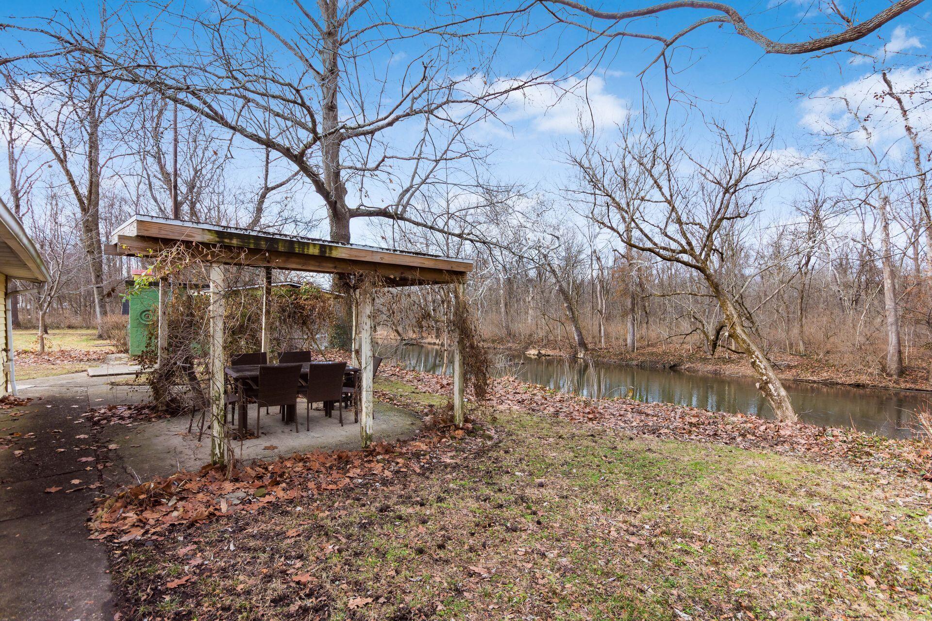 5463 Walnut View Boulevard