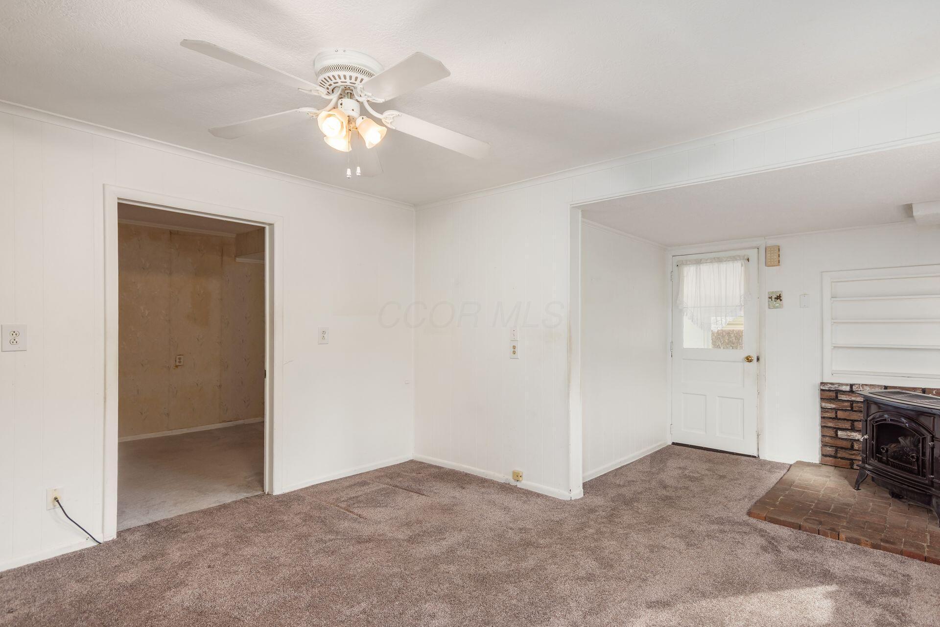 5463 Walnut View Boulevard