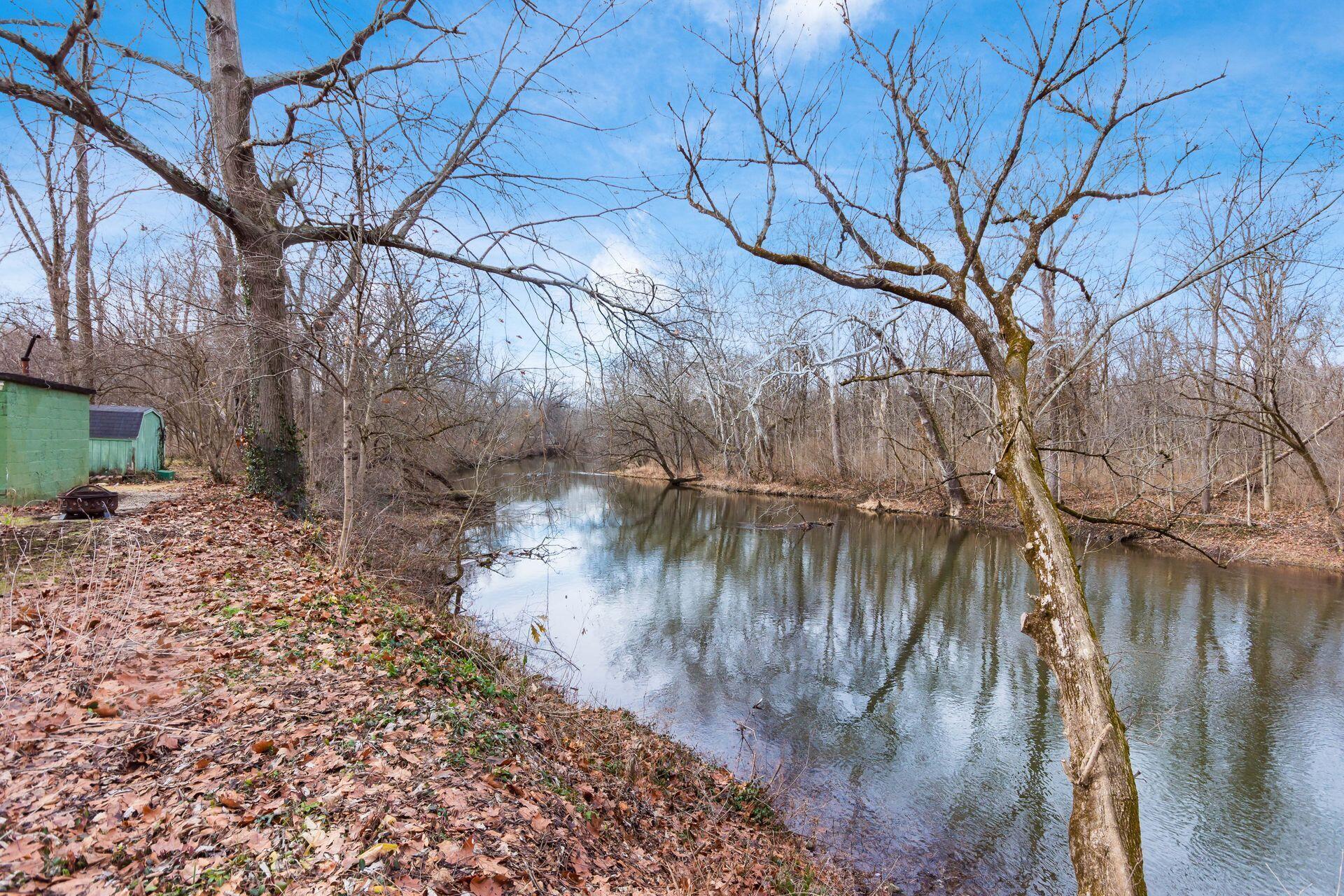 5463 Walnut View Boulevard