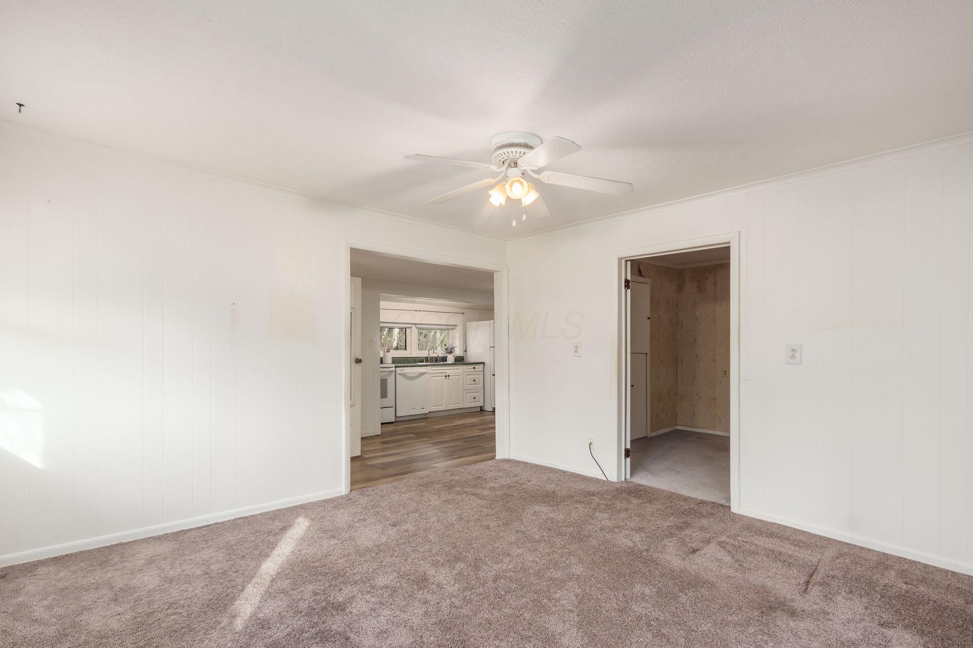 5463 Walnut View Boulevard